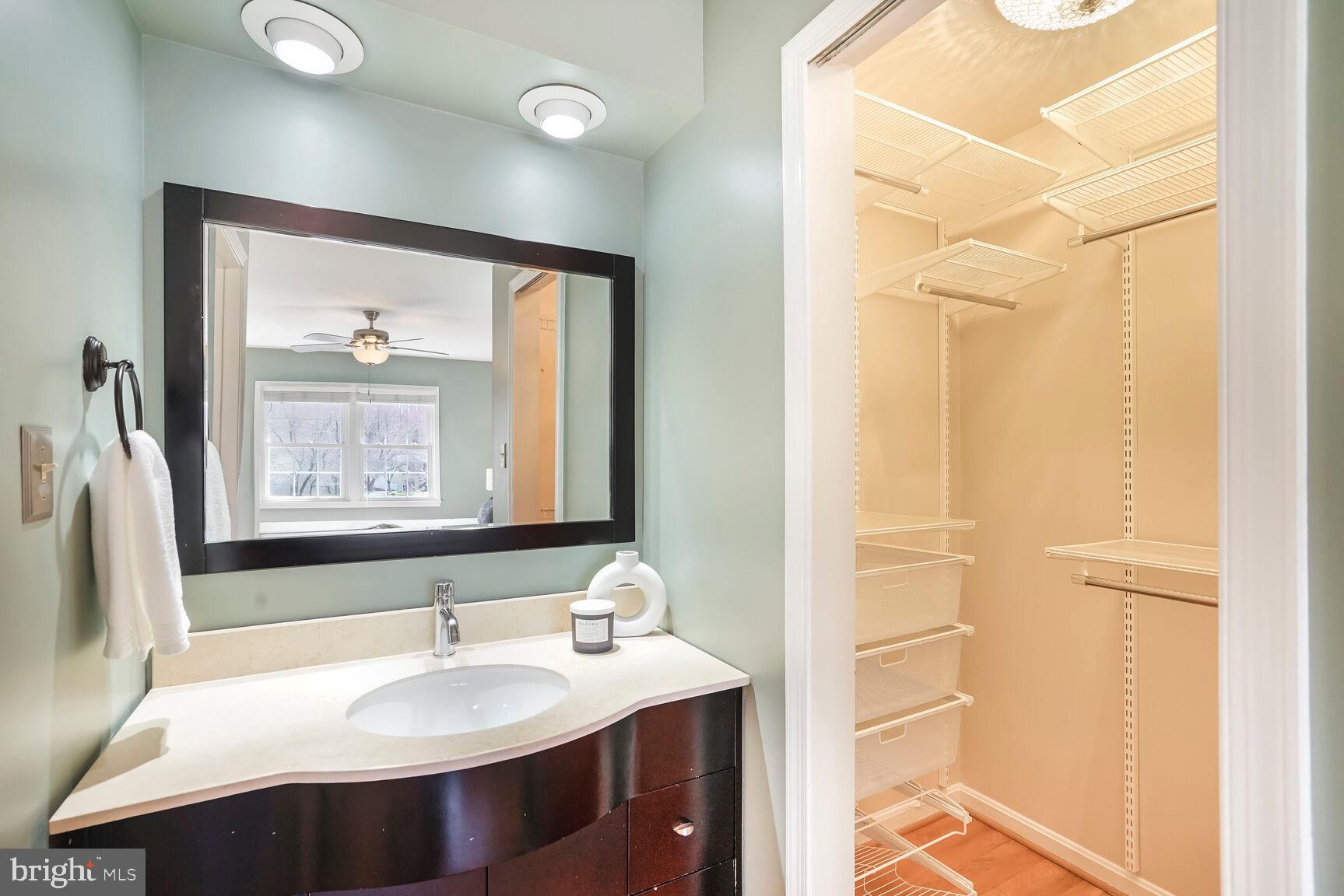 SUTTON PLACE - Residential