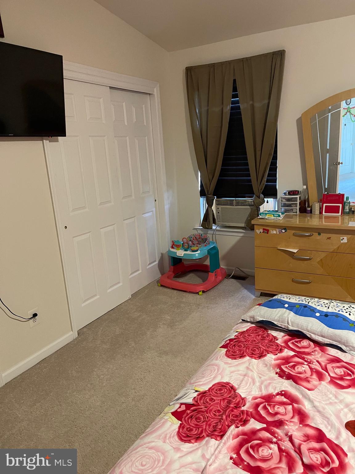 PHILADELPHIA (NORTHEAST) - Residential