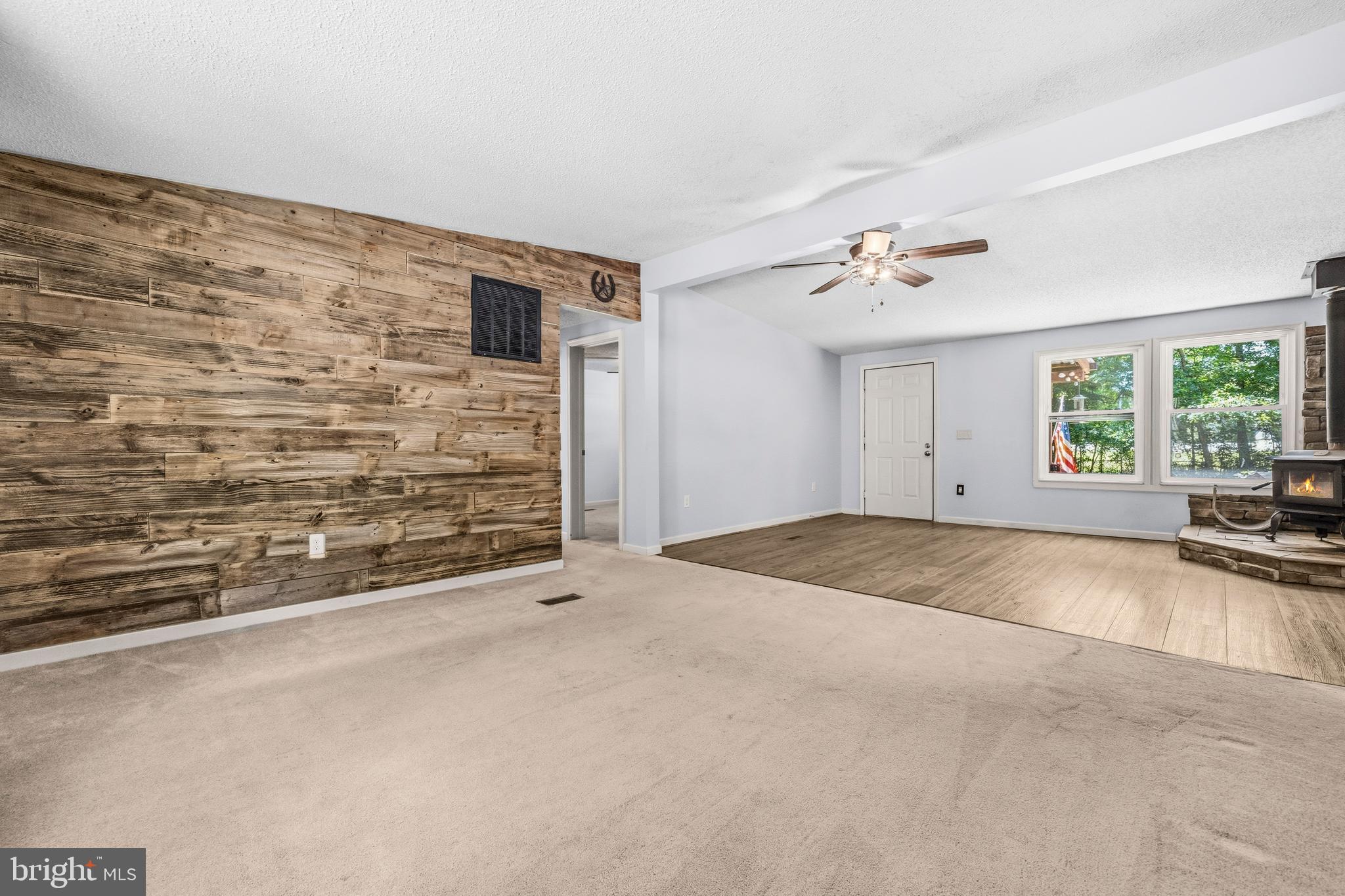 WILLED WILLIAMS - Residential