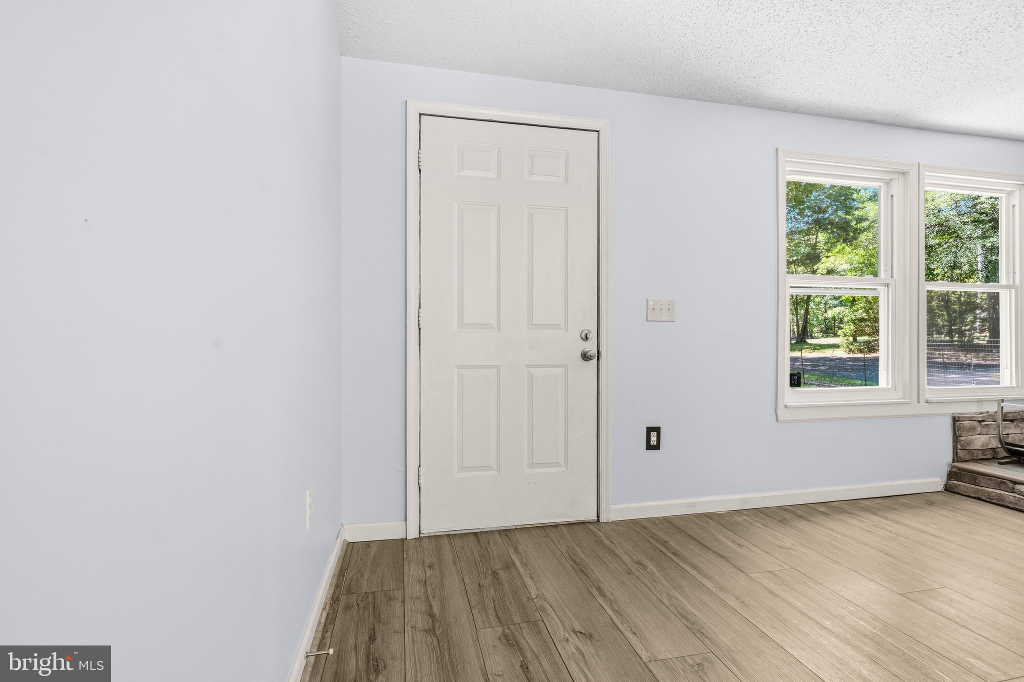 WILLED WILLIAMS - Residential