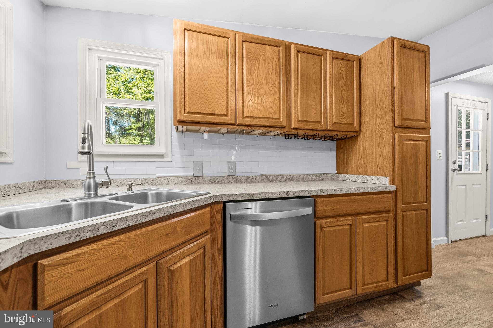 WILLED WILLIAMS - Residential