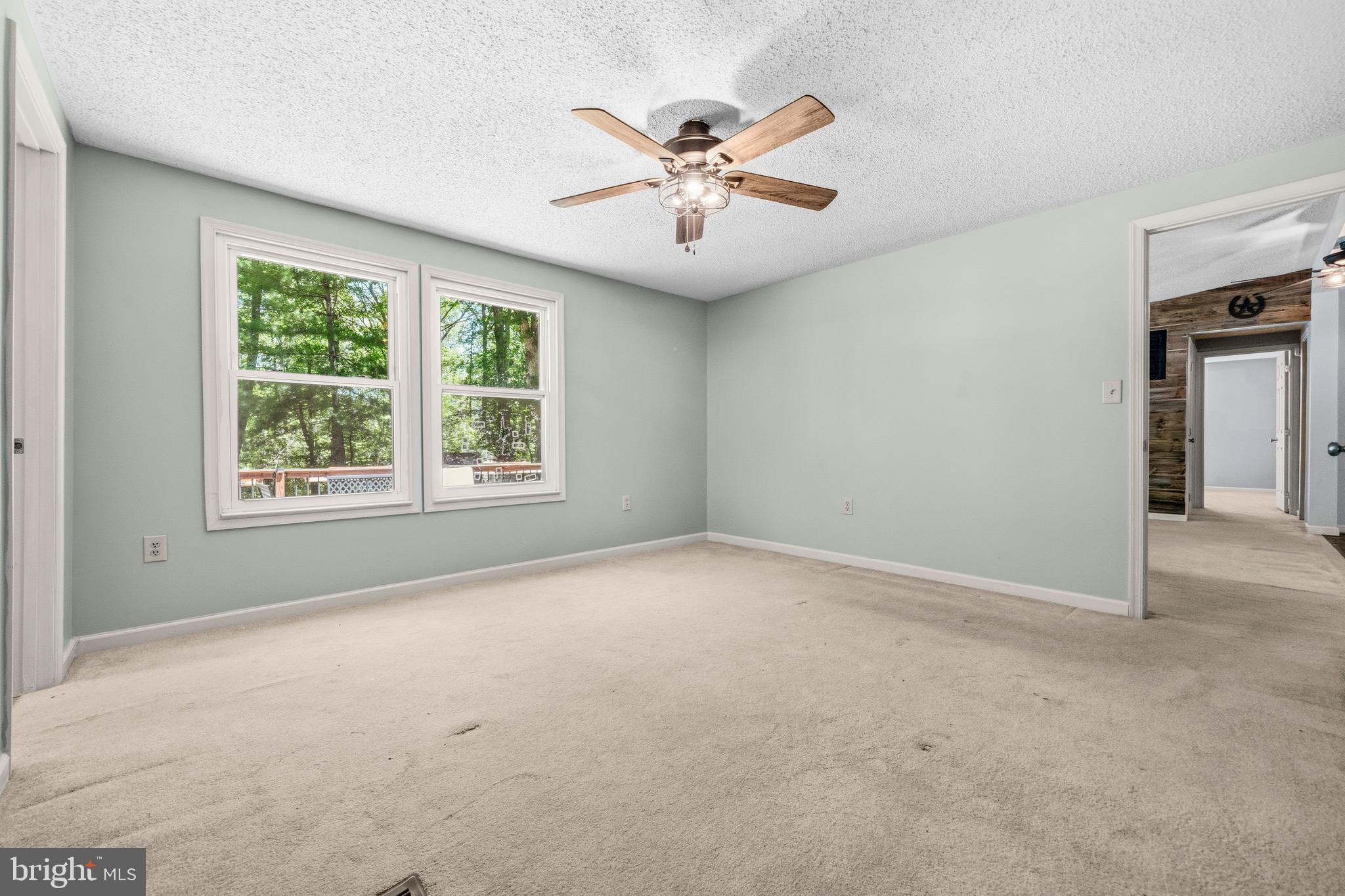 WILLED WILLIAMS - Residential