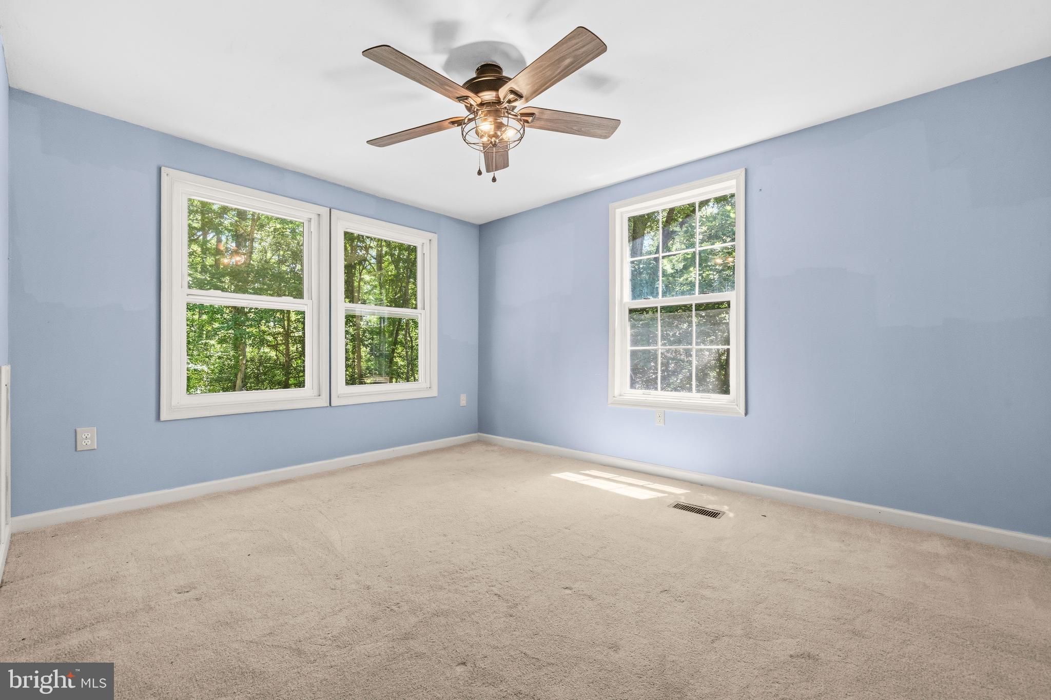 WILLED WILLIAMS - Residential