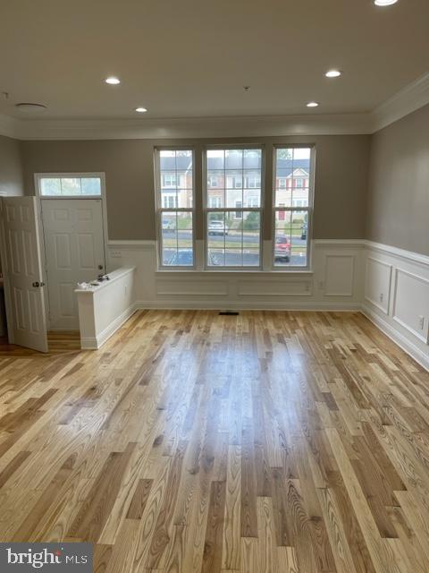 COUNTRY WALK - Residential Lease