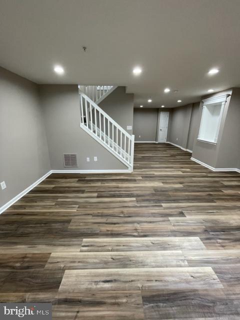 COUNTRY WALK - Residential Lease