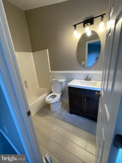 COUNTRY WALK - Residential Lease