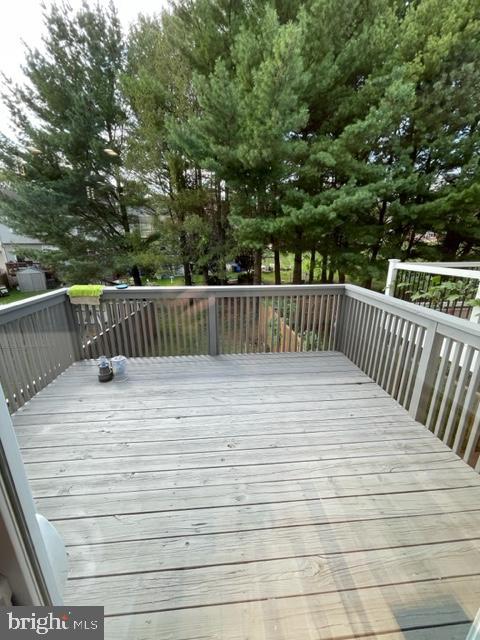 COUNTRY WALK - Residential Lease