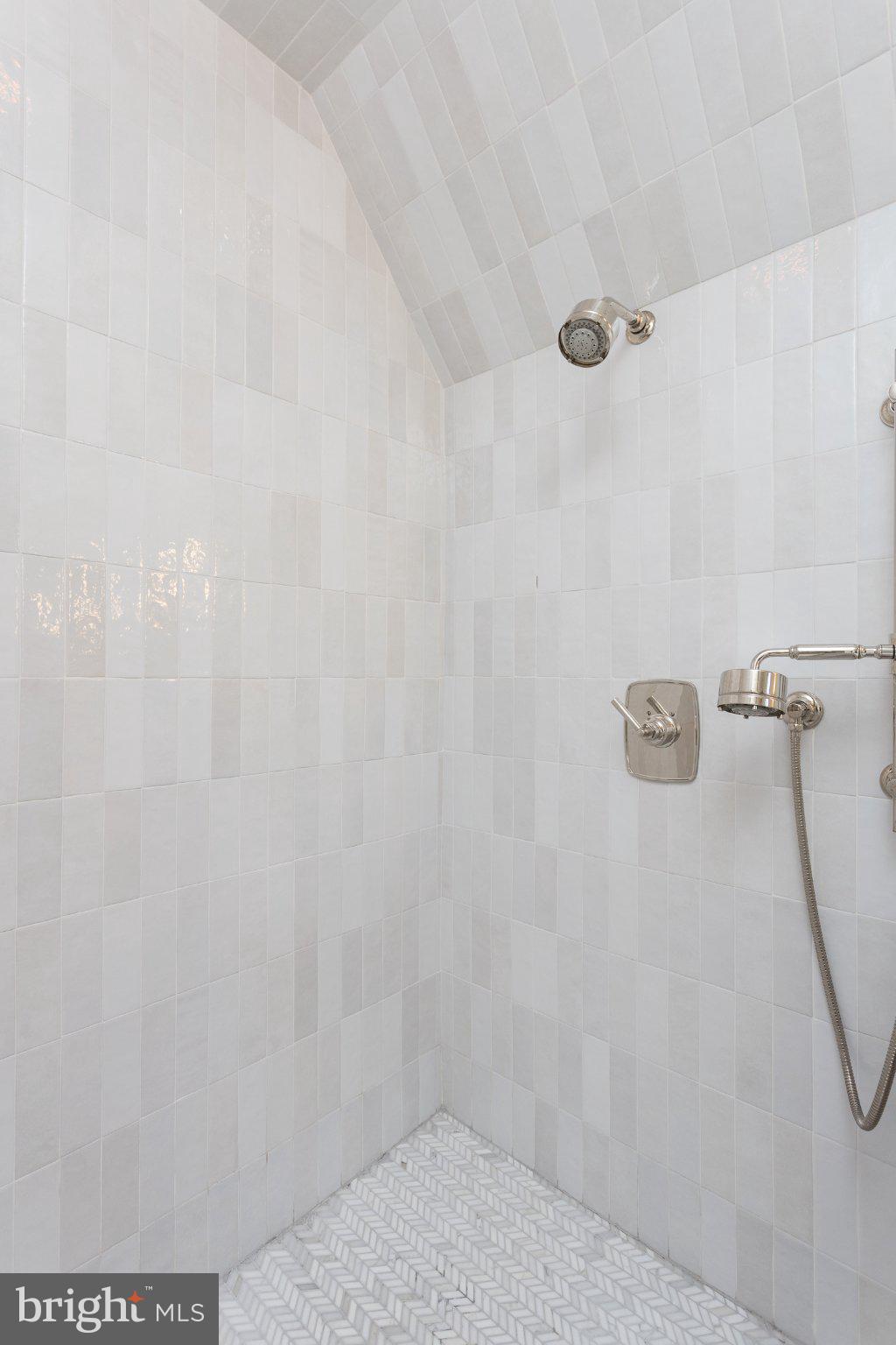 STONELEIGH - Residential