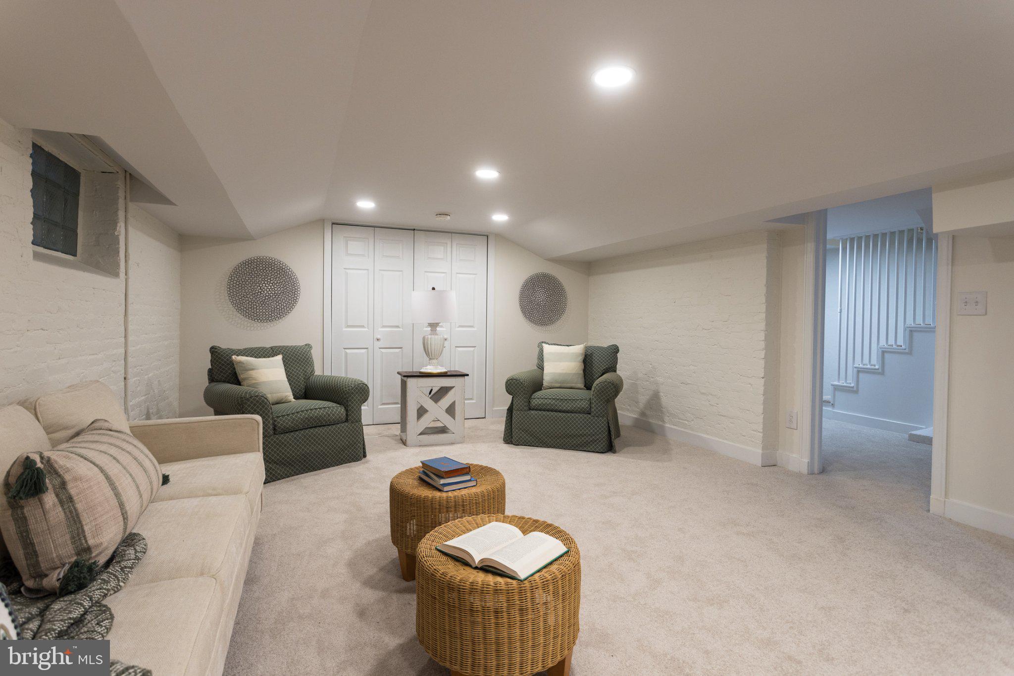 STONELEIGH - Residential