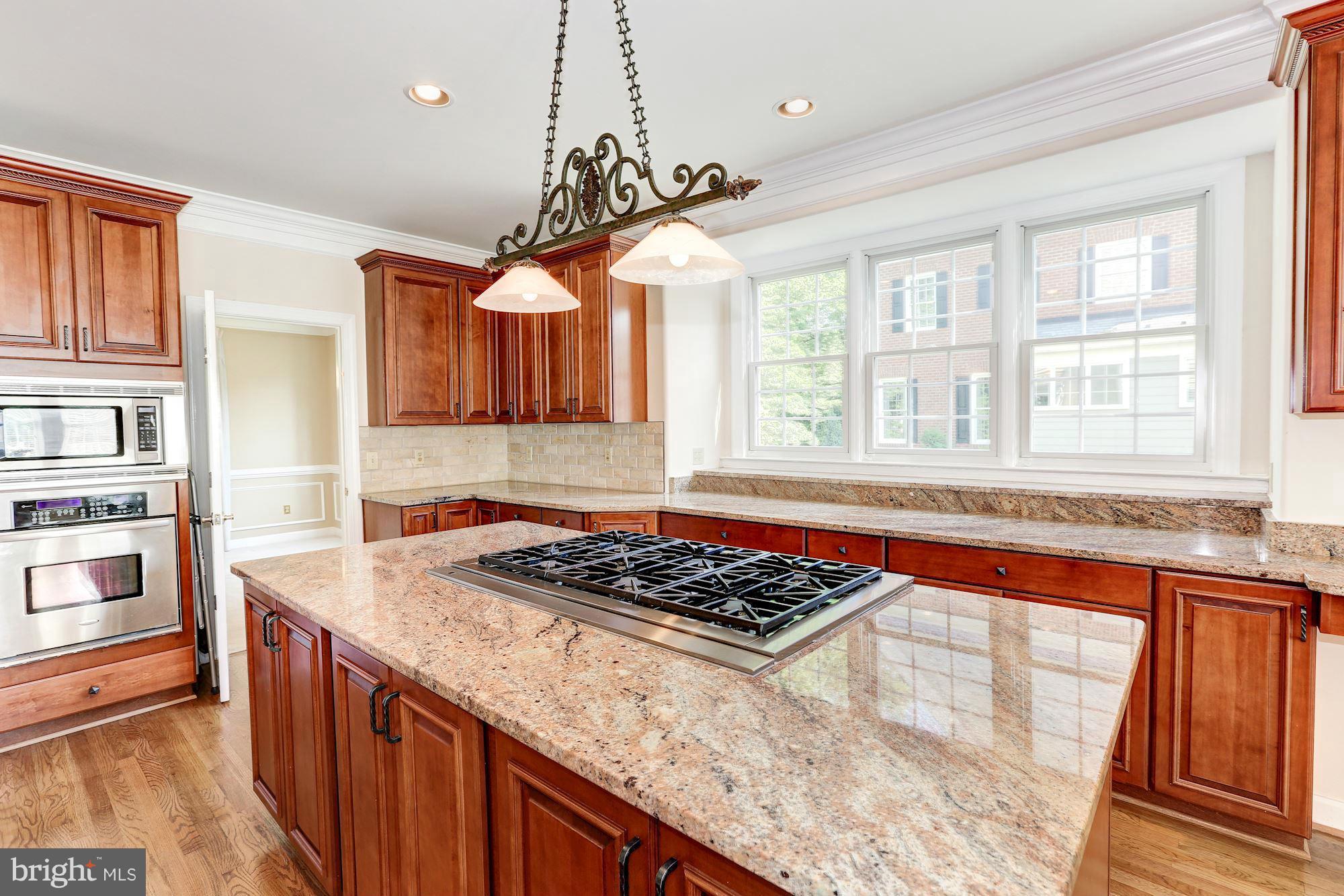 KENTLANDS GATEHOUSE - Residential