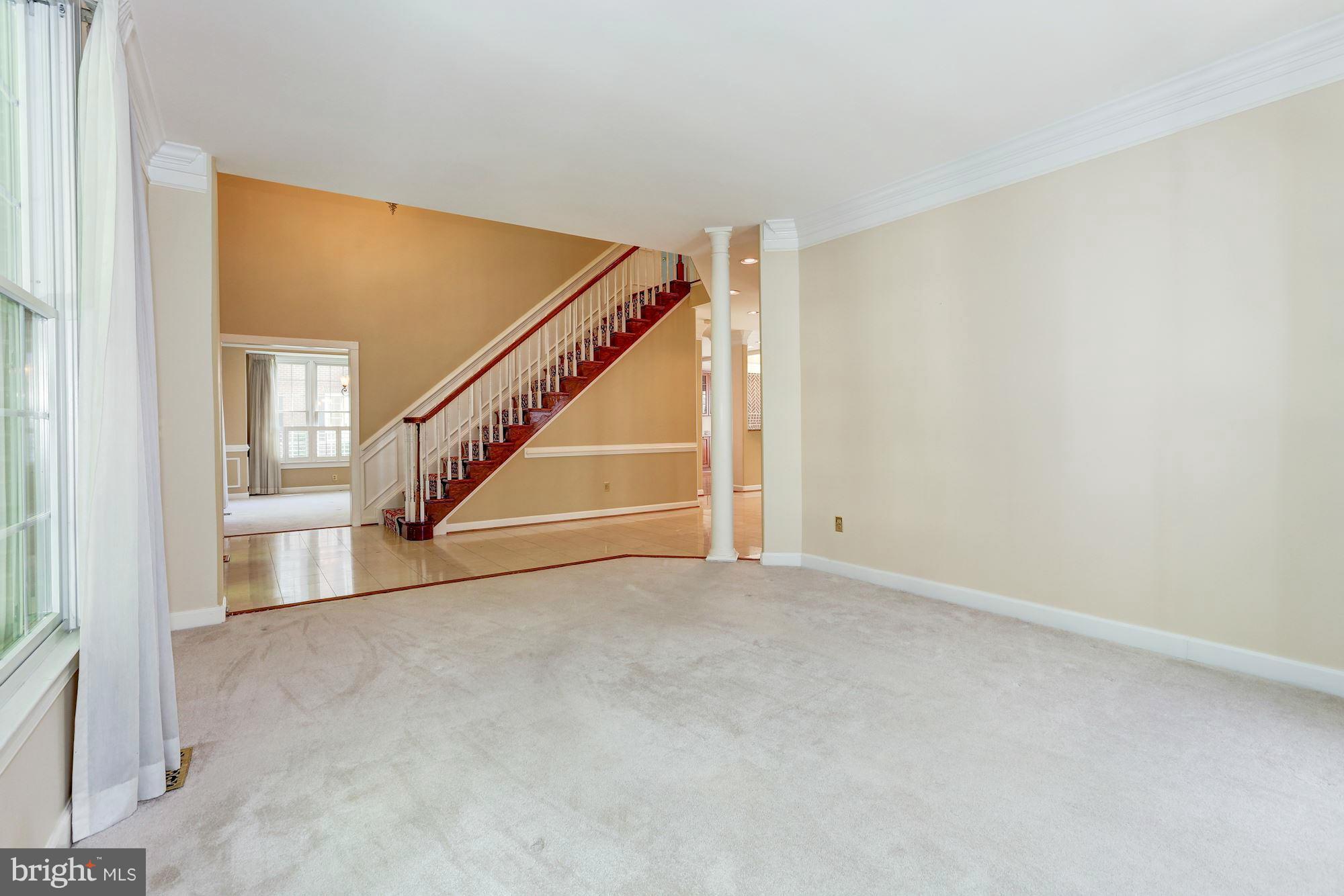 KENTLANDS GATEHOUSE - Residential