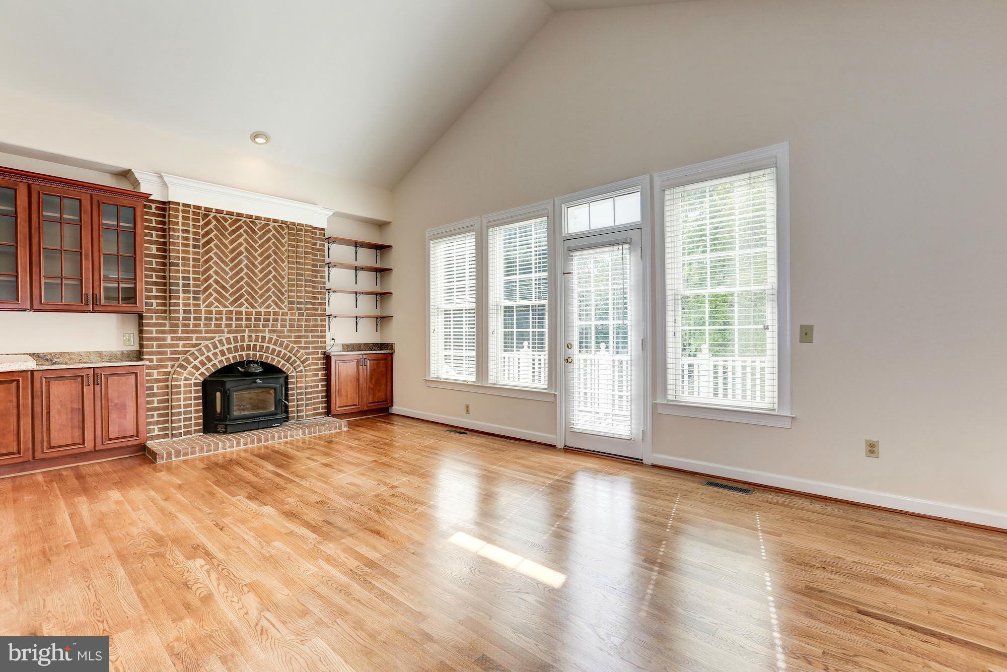 KENTLANDS GATEHOUSE - Residential