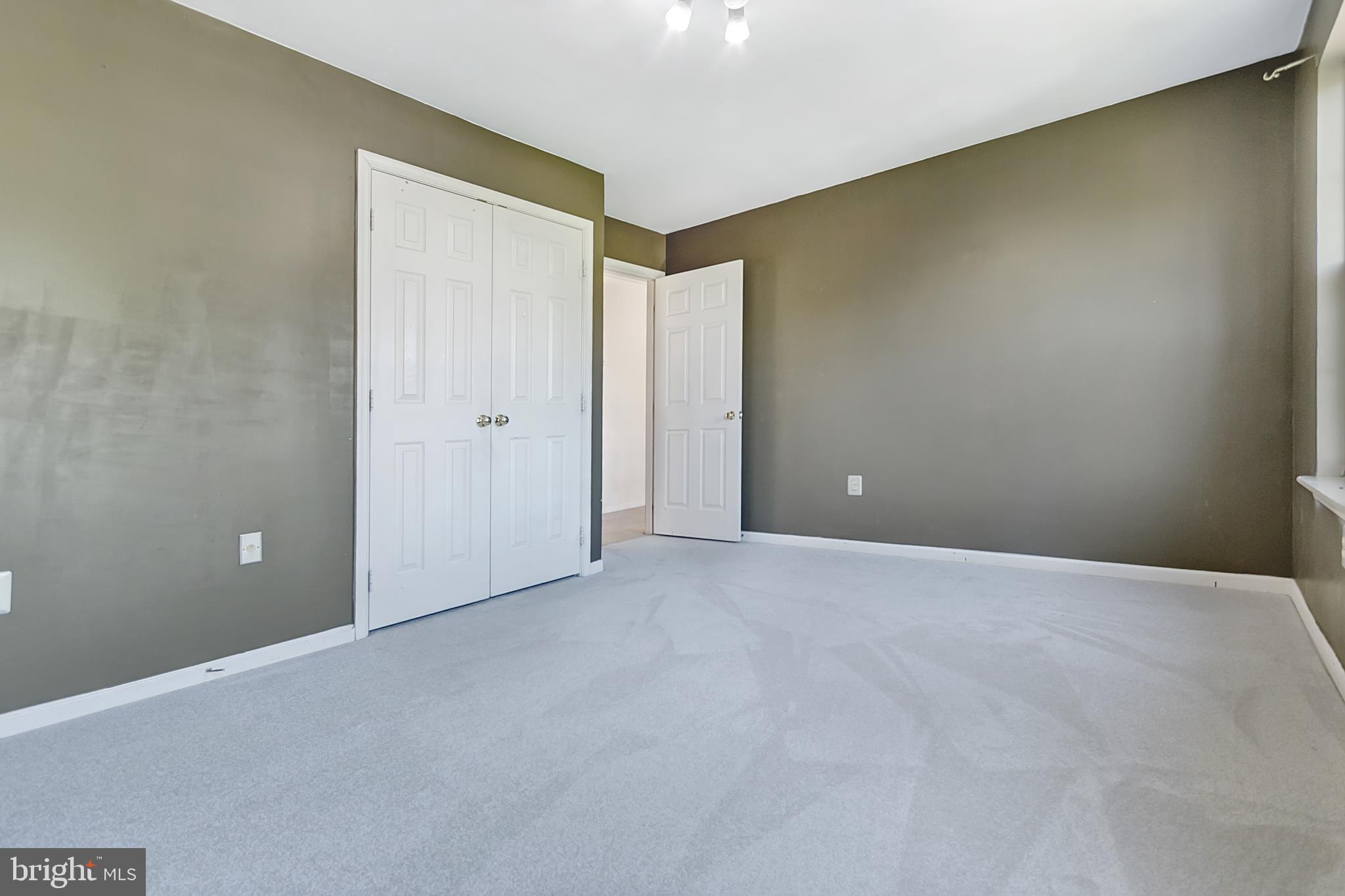 DISNEY ESTATES - Residential