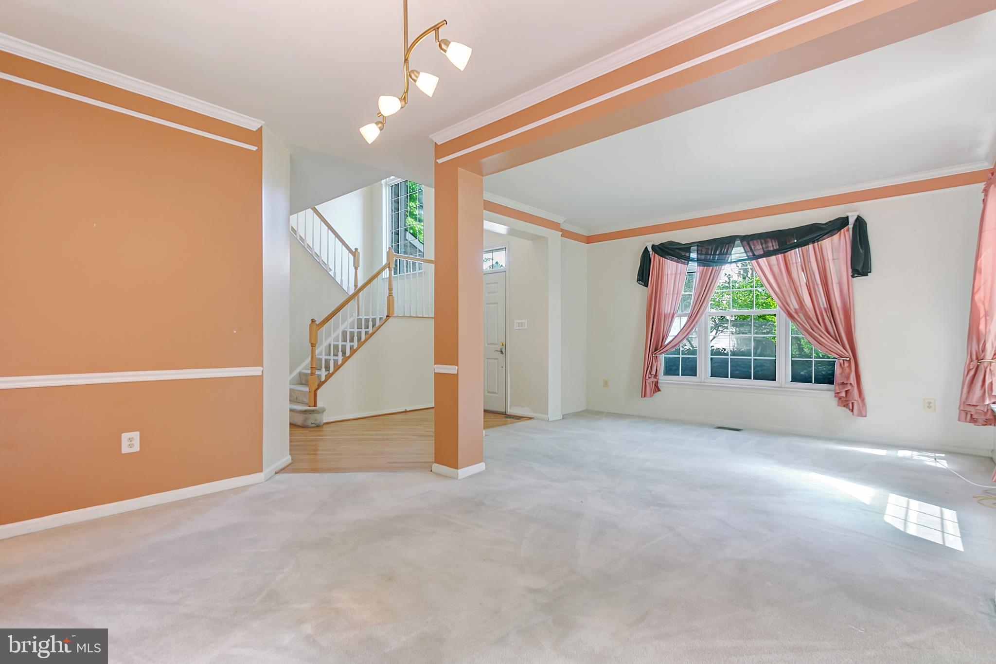 DISNEY ESTATES - Residential