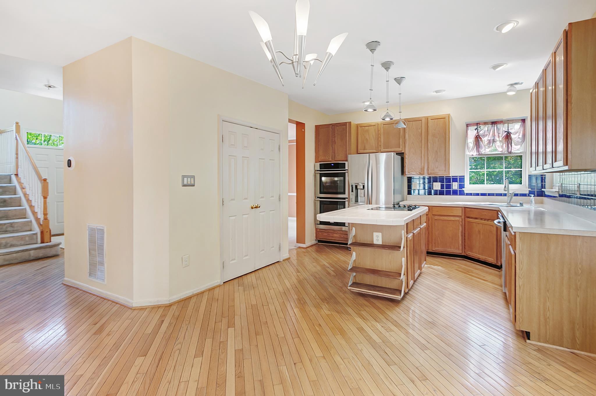 DISNEY ESTATES - Residential