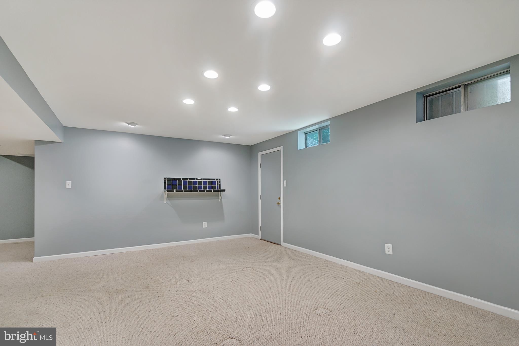 DISNEY ESTATES - Residential