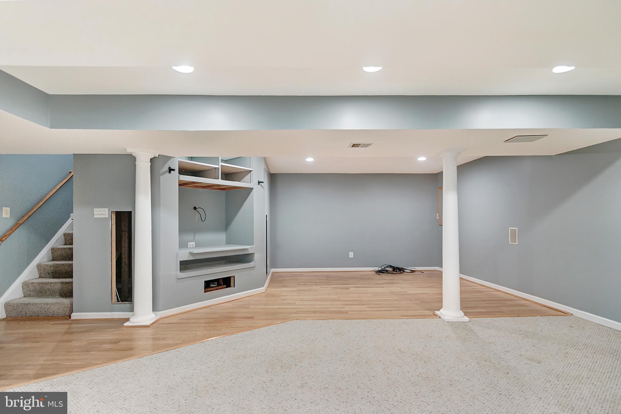 DISNEY ESTATES - Residential