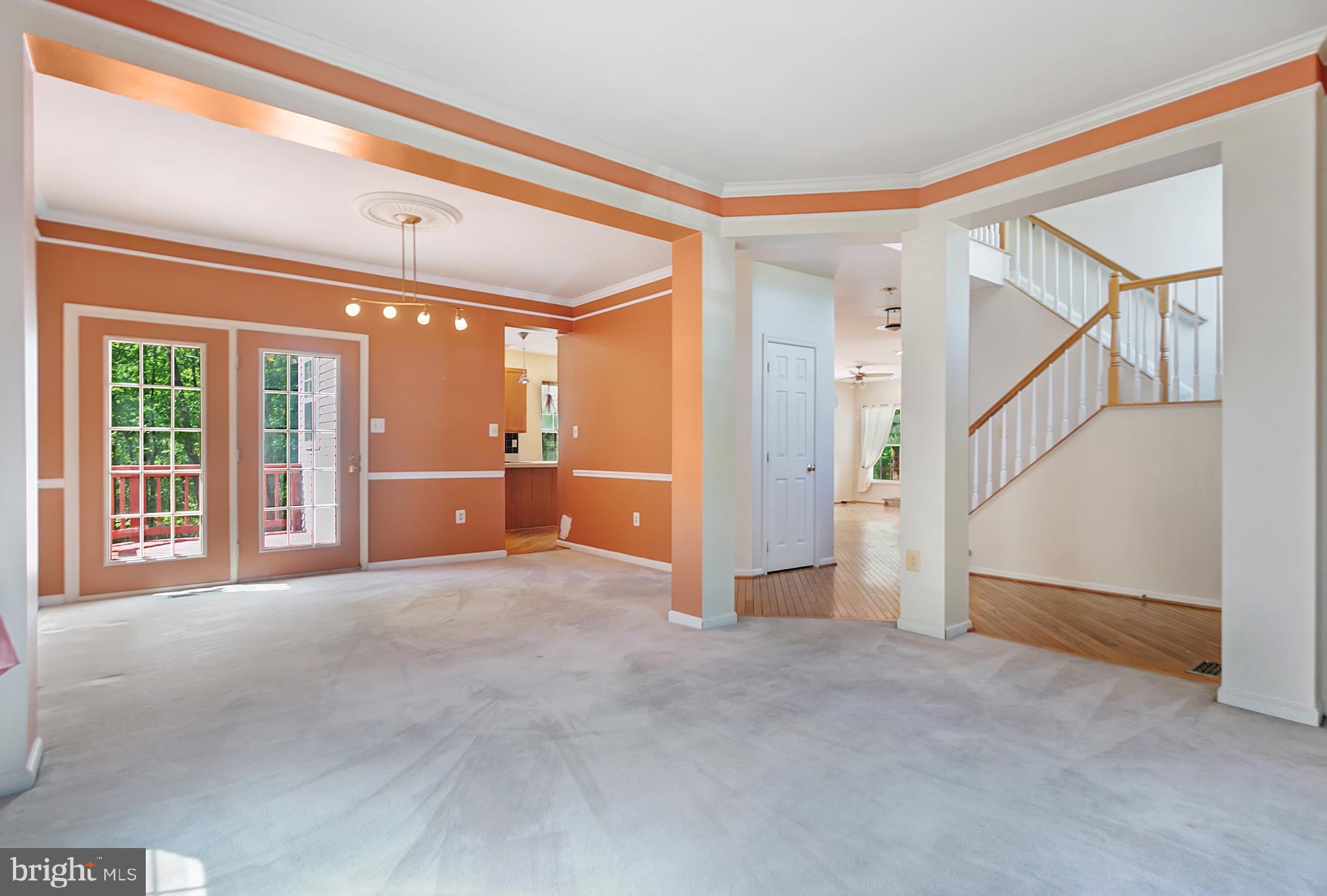 DISNEY ESTATES - Residential