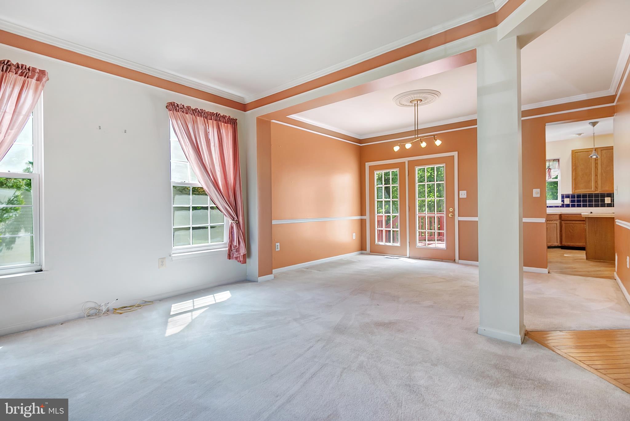 DISNEY ESTATES - Residential