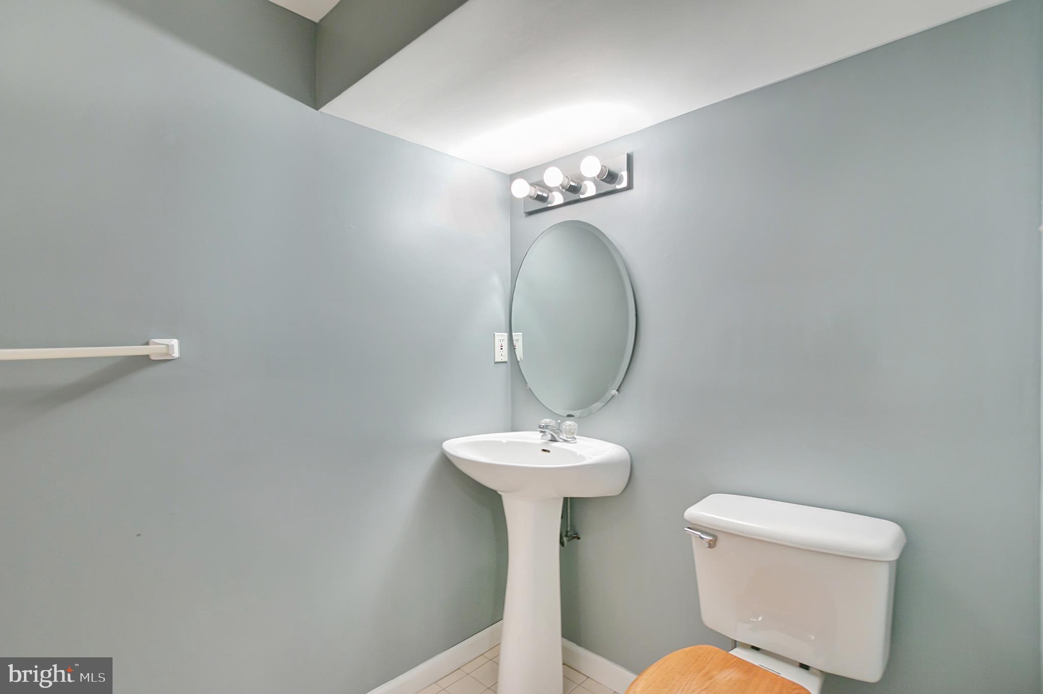 DISNEY ESTATES - Residential