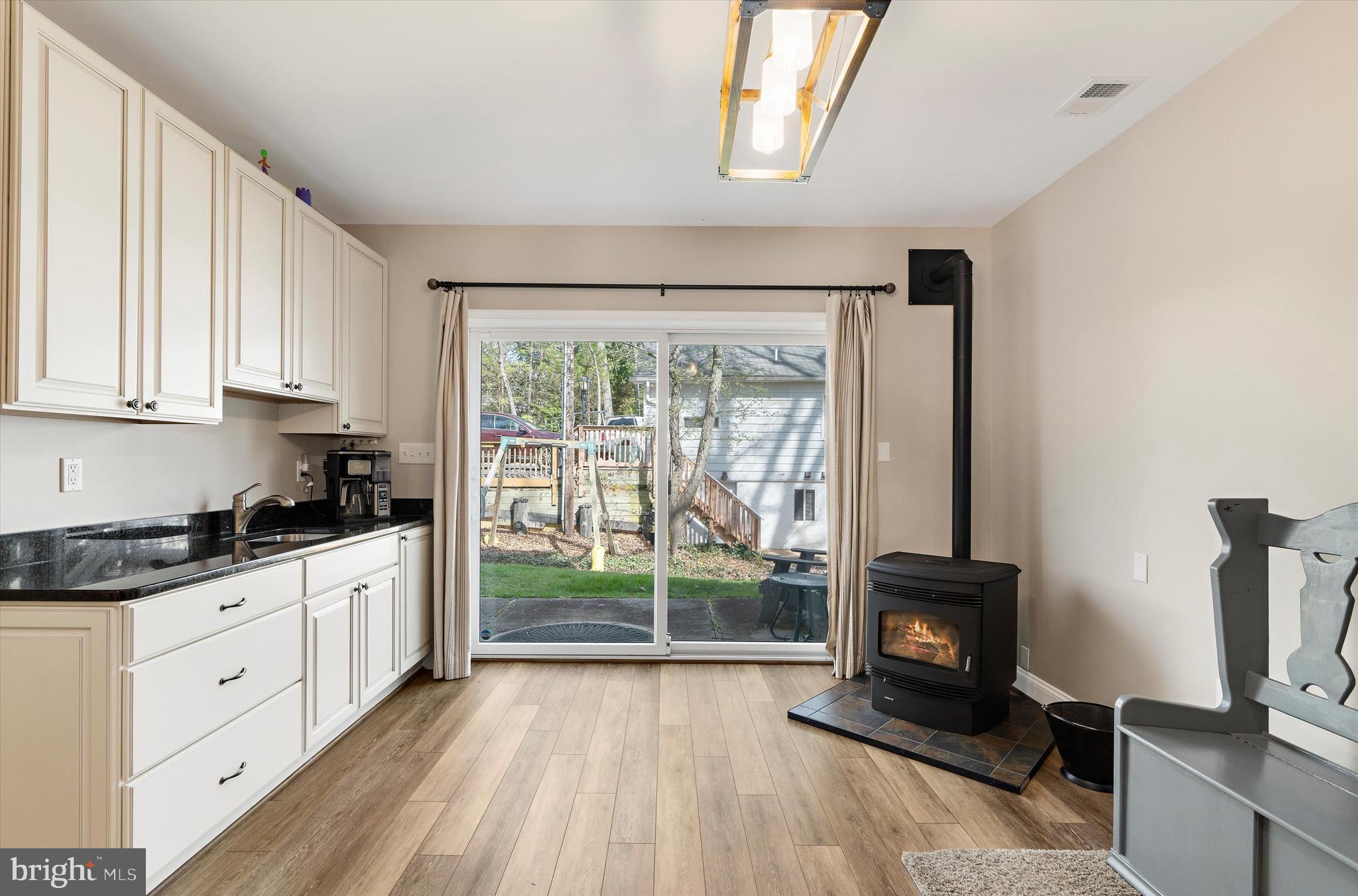 MAGOTHY BEACH - Residential