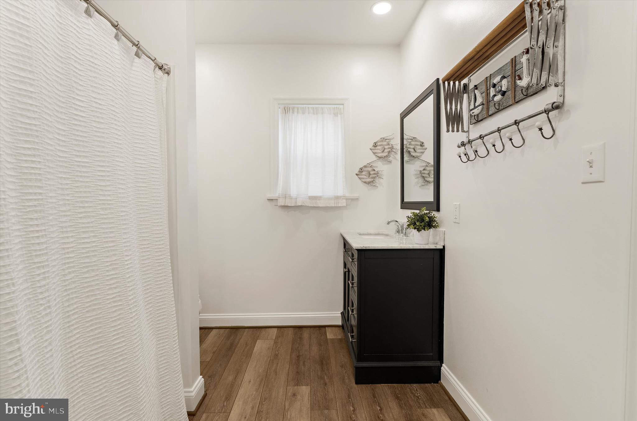 MAGOTHY BEACH - Residential