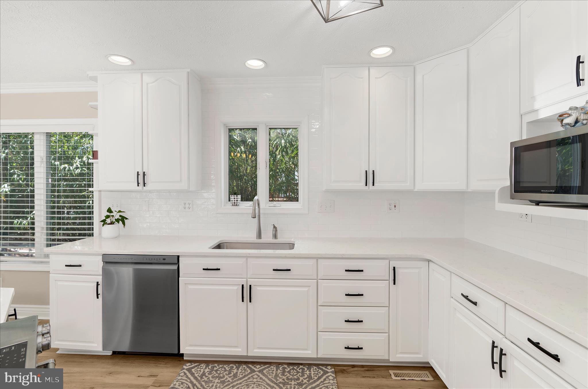 MAGOTHY BEACH - Residential