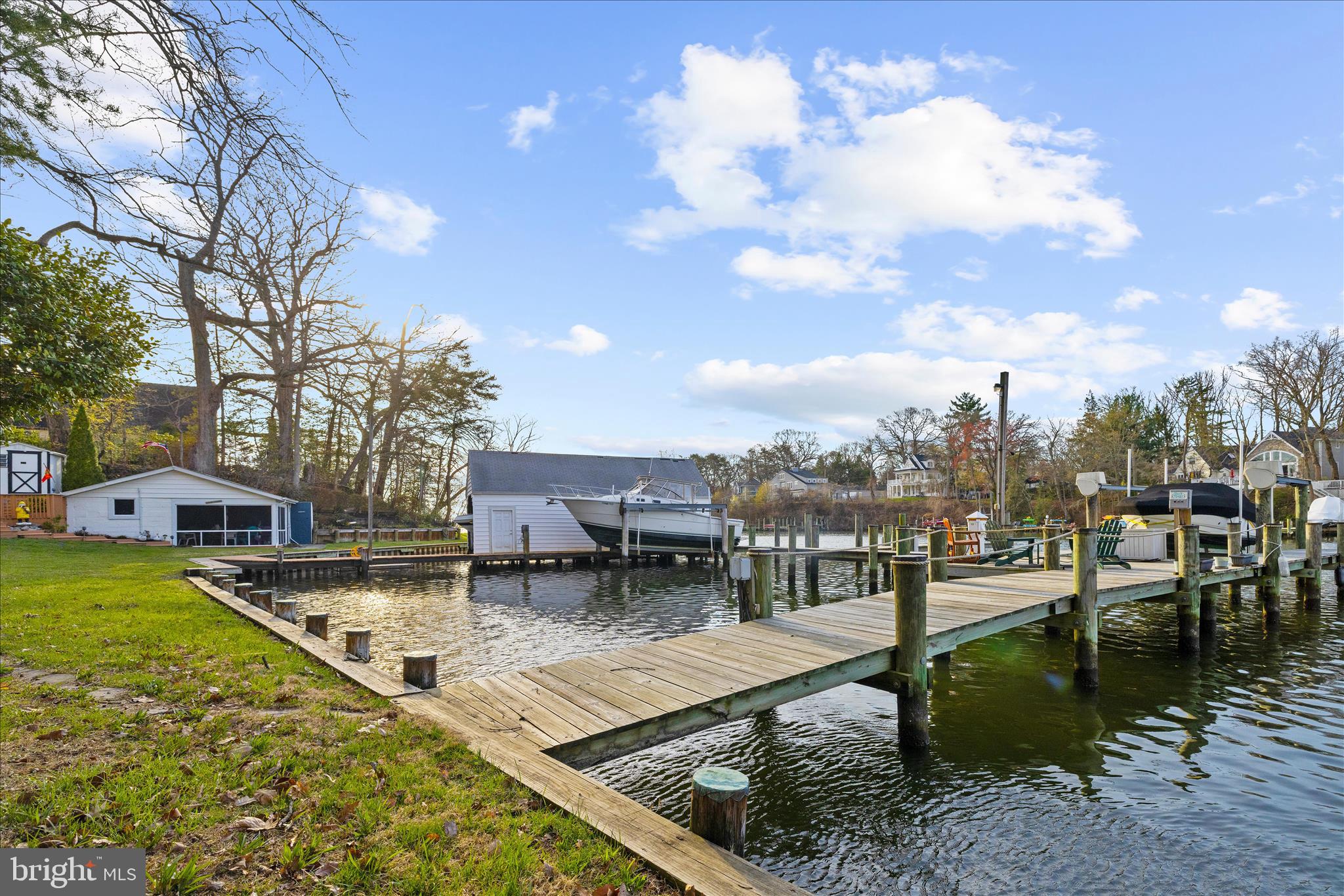 MAGOTHY BEACH - Residential