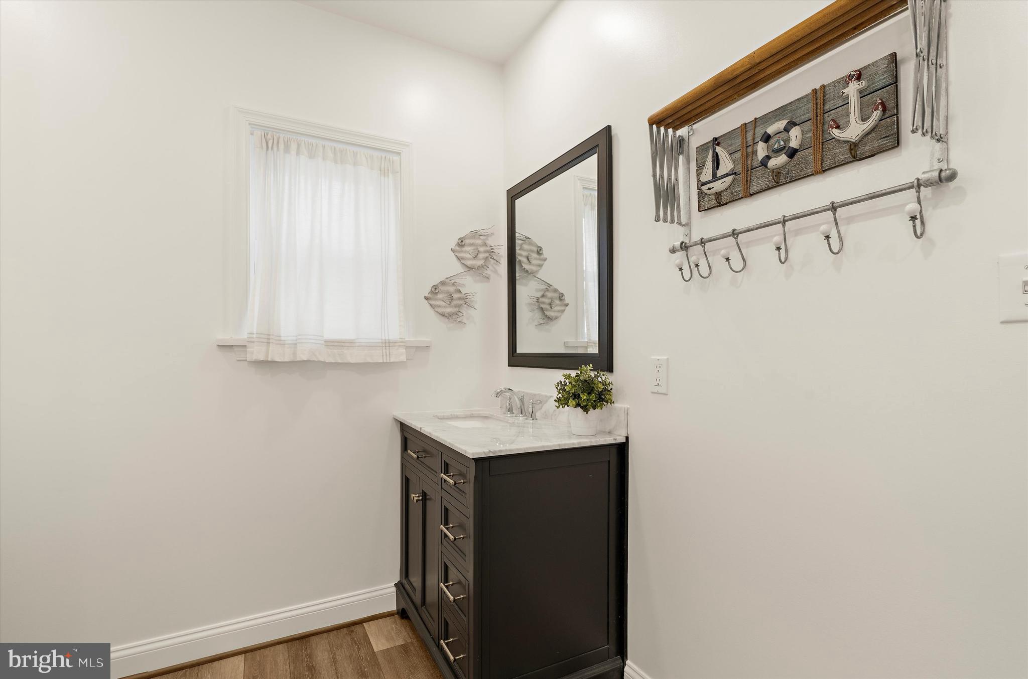 MAGOTHY BEACH - Residential