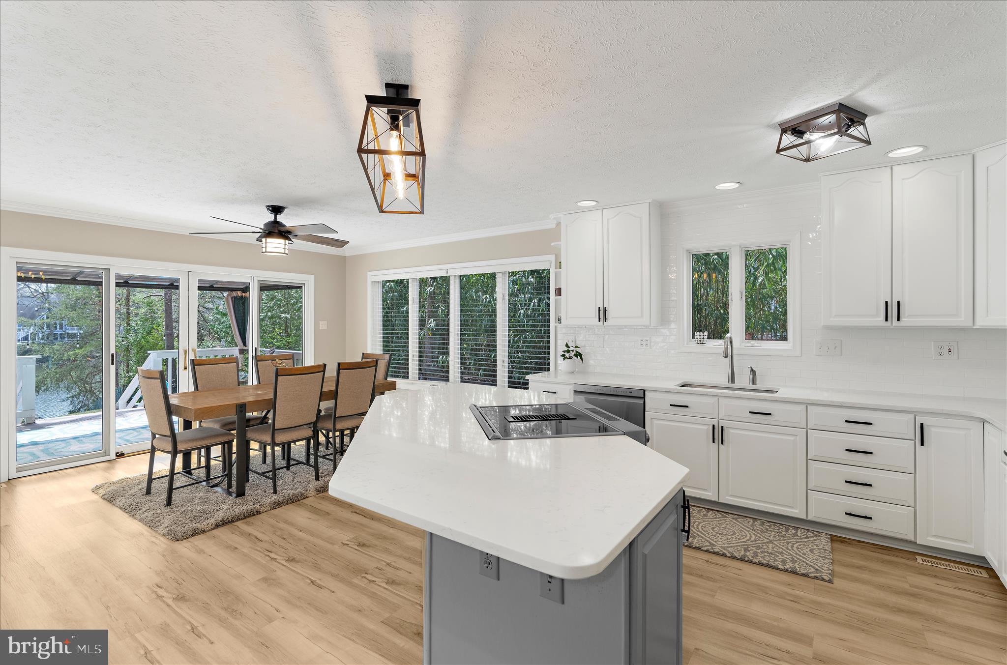 MAGOTHY BEACH - Residential