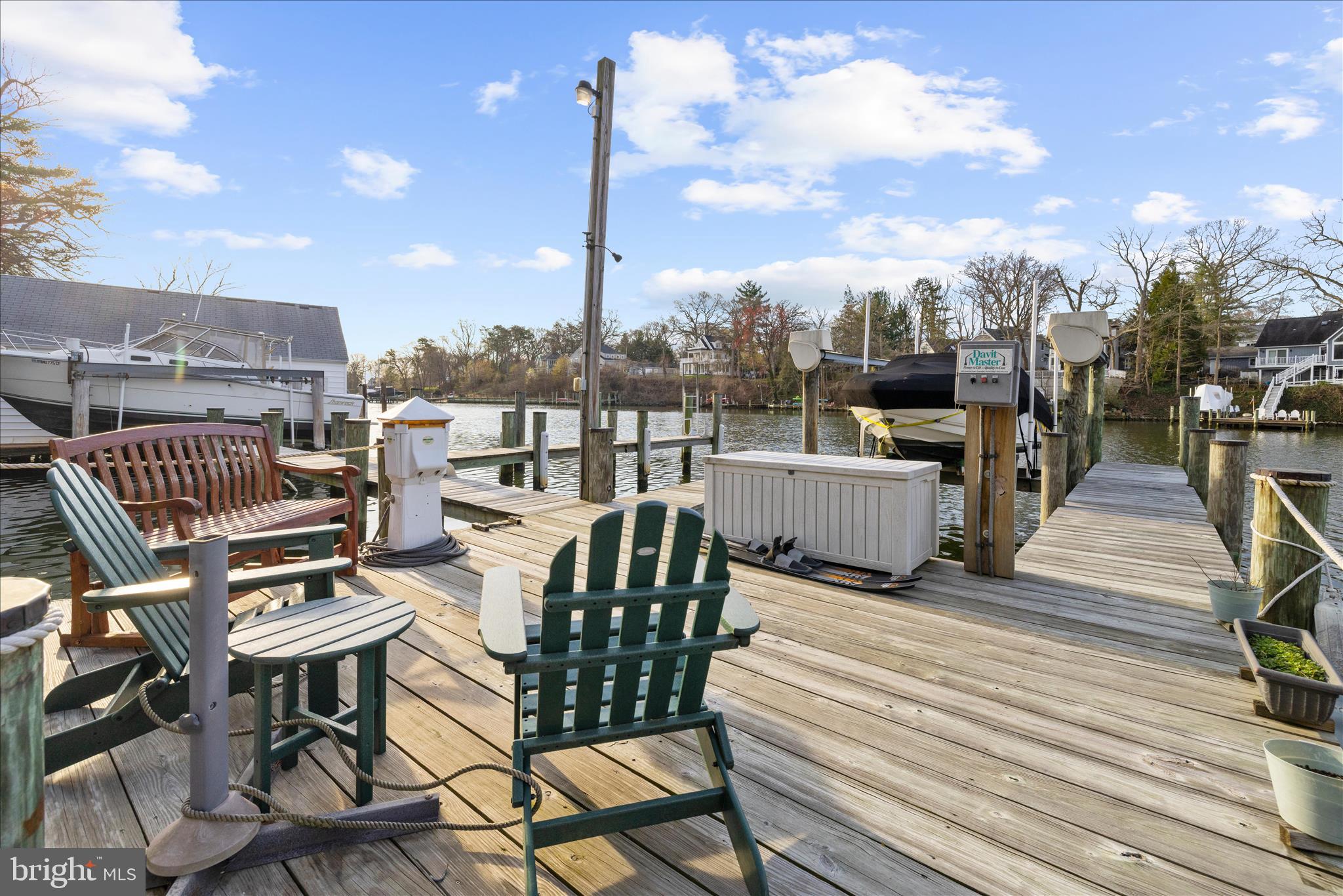 MAGOTHY BEACH - Residential