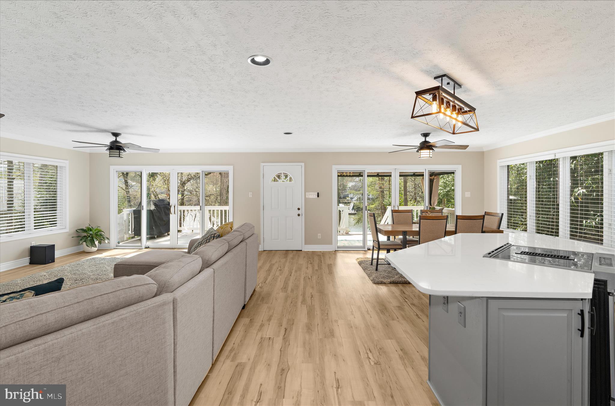 MAGOTHY BEACH - Residential