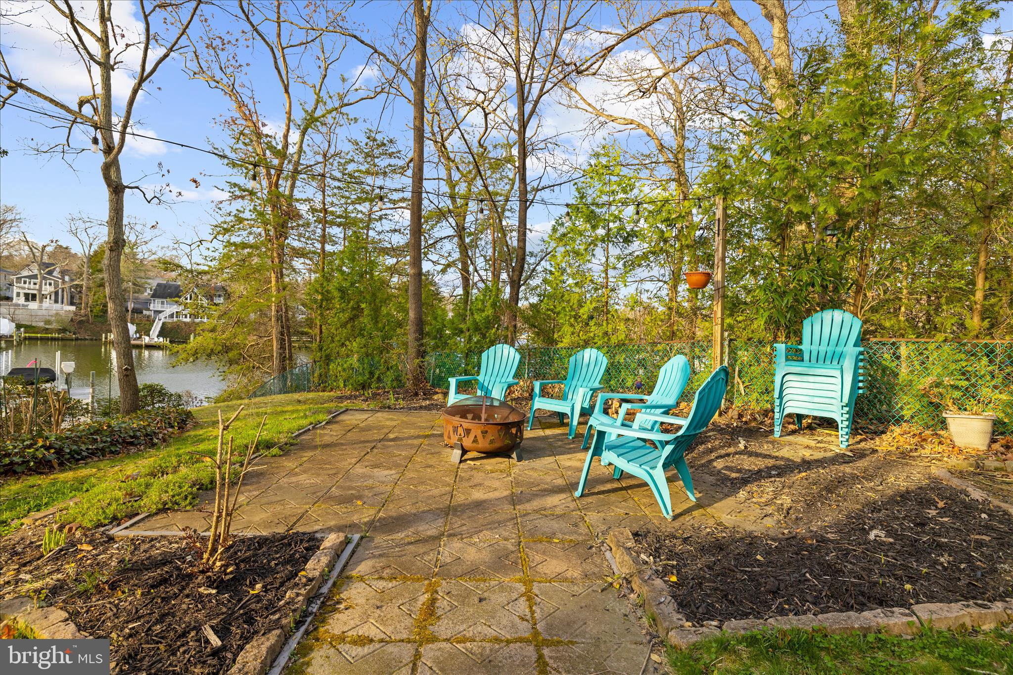 MAGOTHY BEACH - Residential