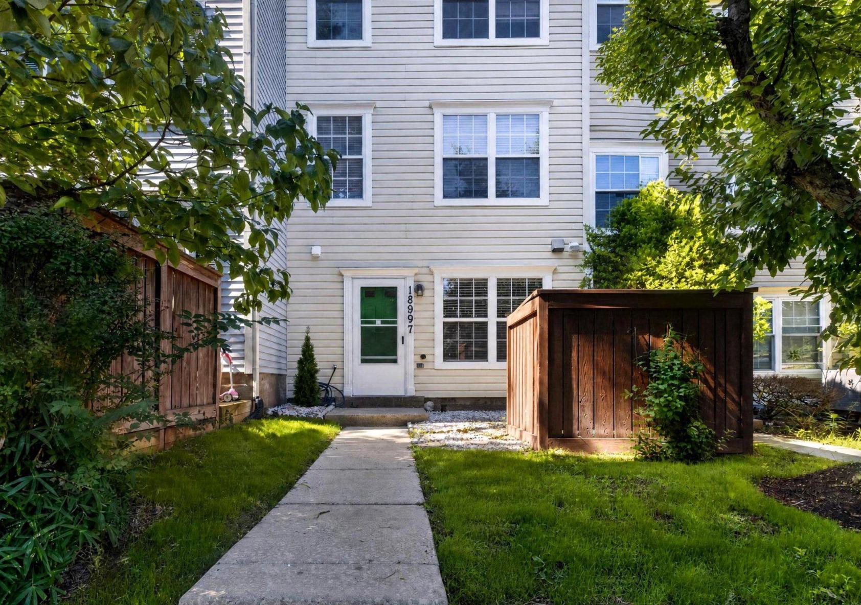 18997 HIGHSTREAM DRIVE 834