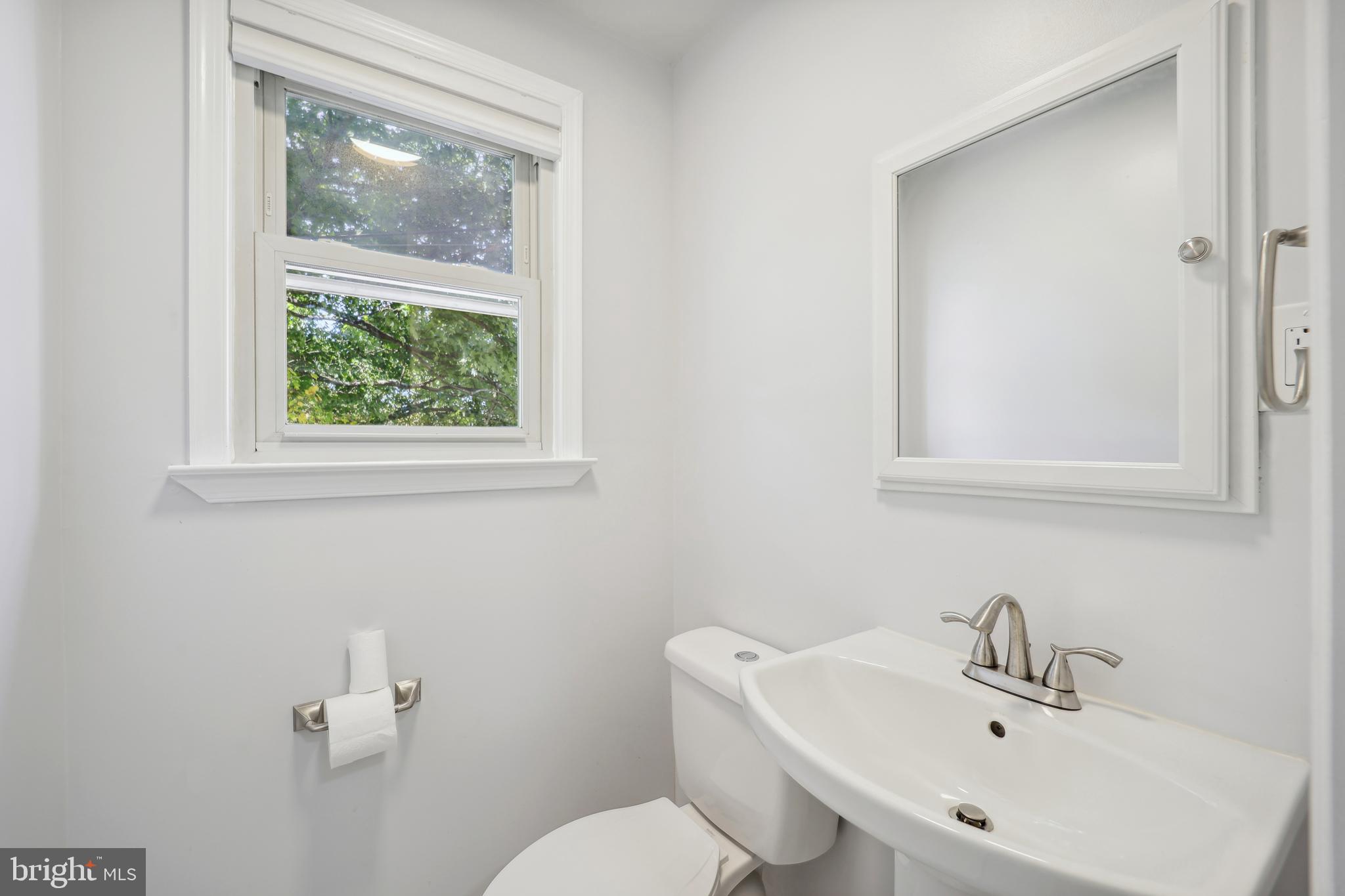 CLINTON ACRES - Residential