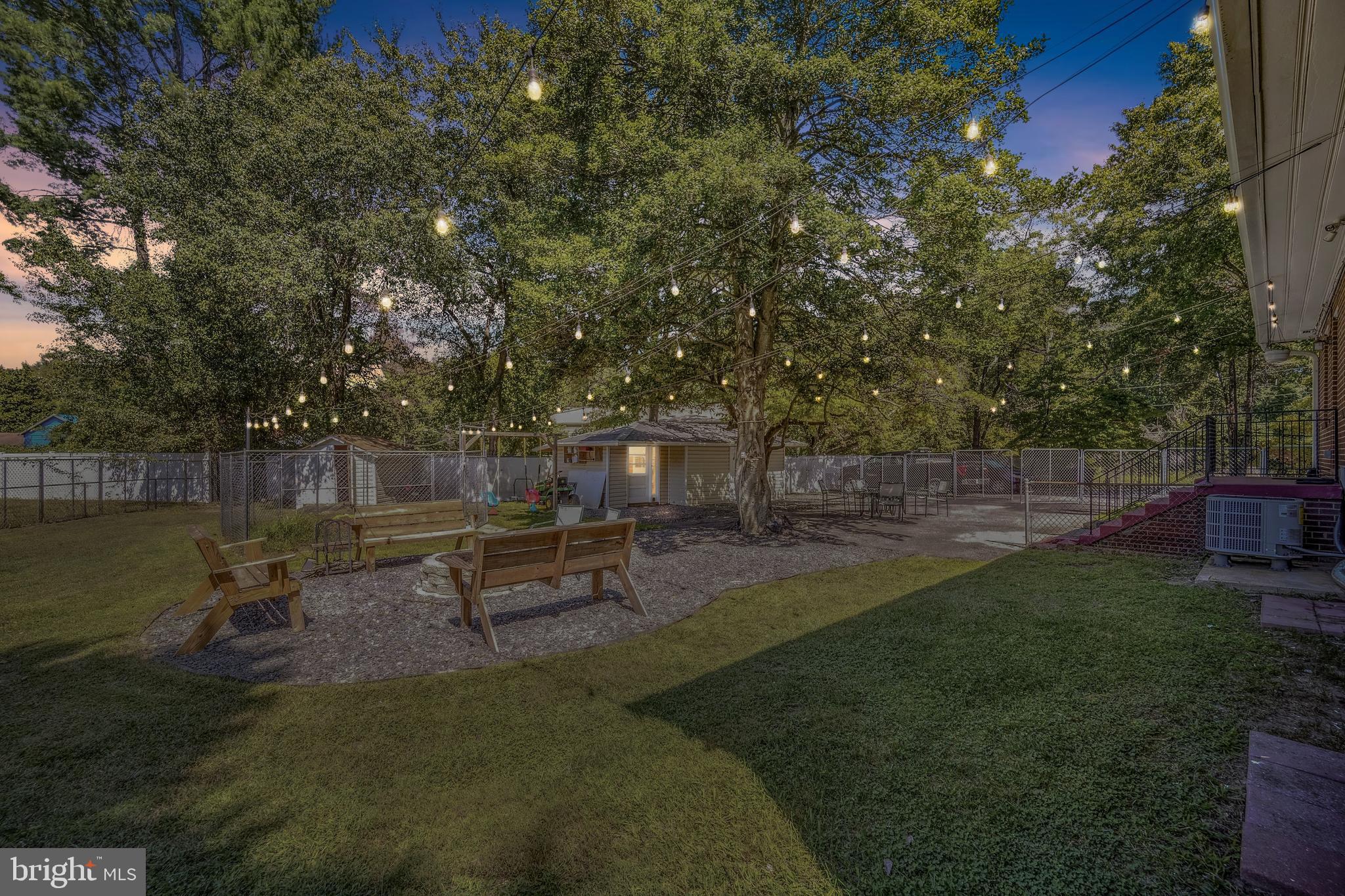 CLINTON ACRES - Residential