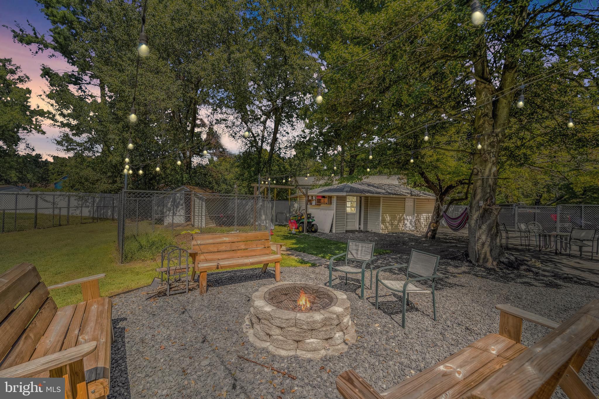 CLINTON ACRES - Residential