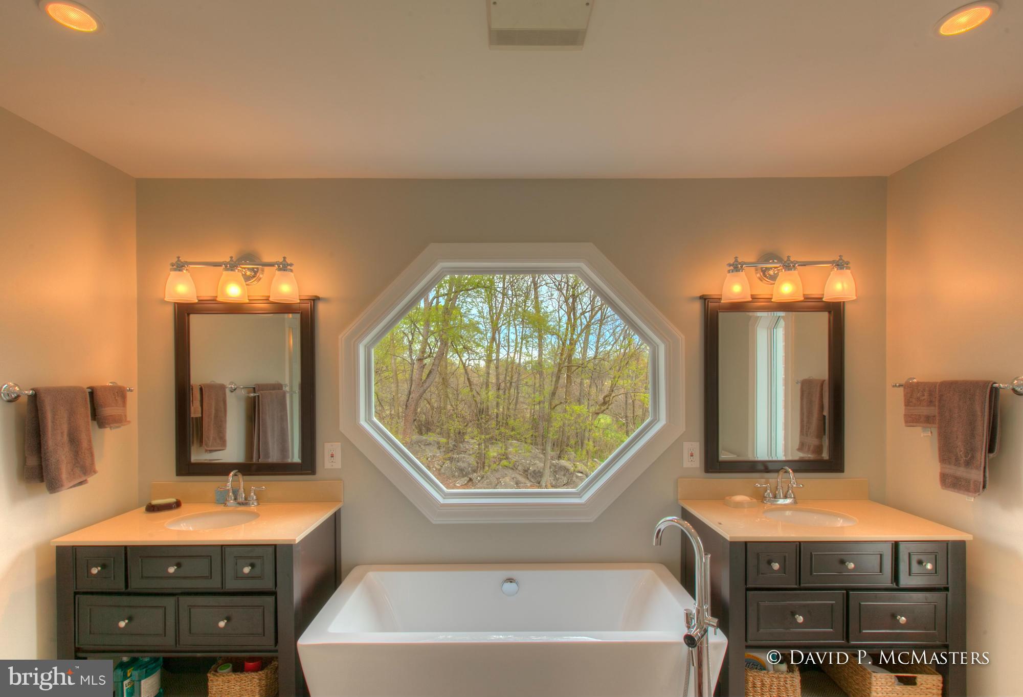 CEDAR LAWN - Residential