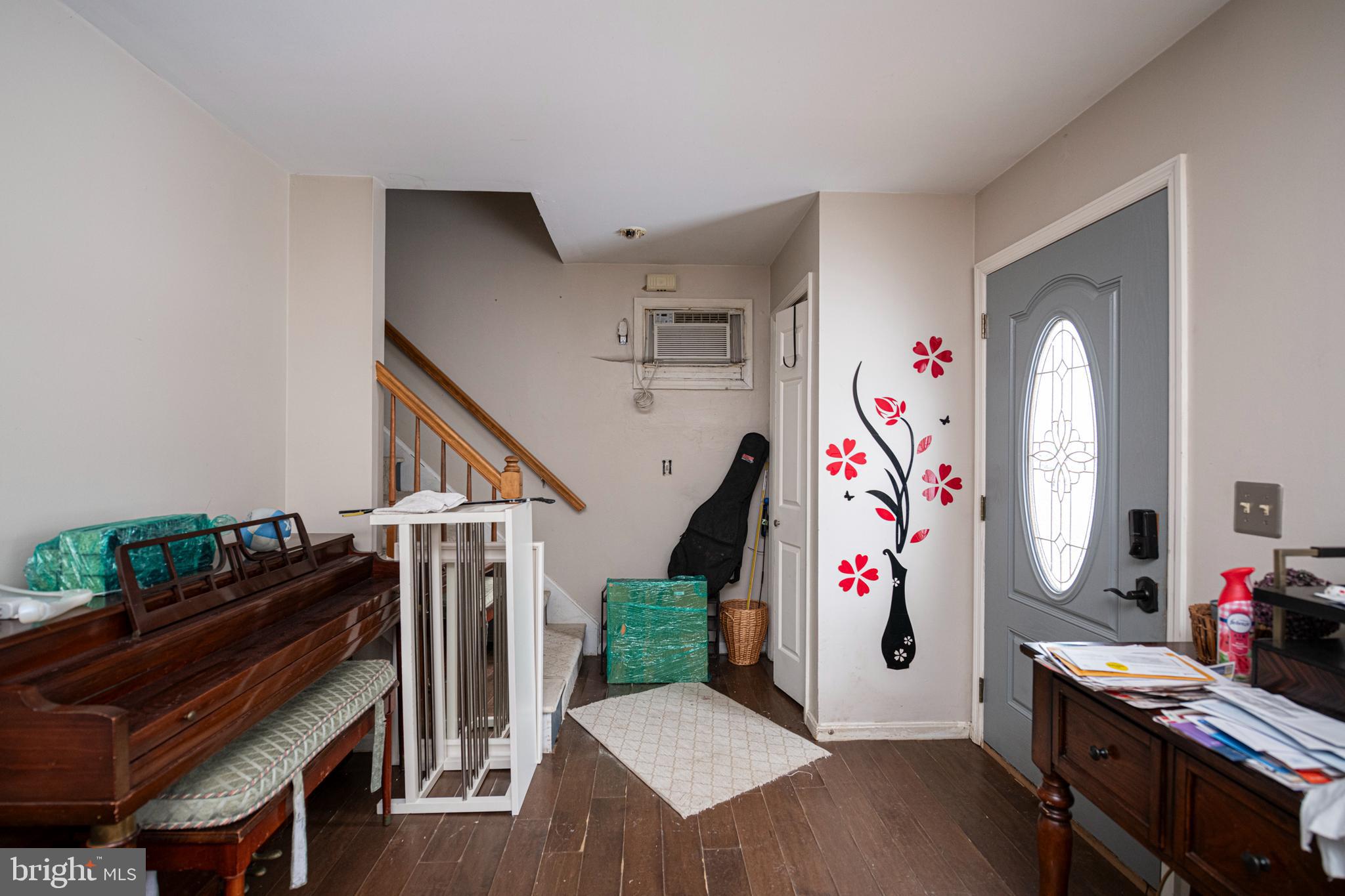 INGLESIDE VILLAGE - Residential