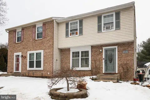 17 Courtney Lane, Thorndale, PA MLS: PACT2117788