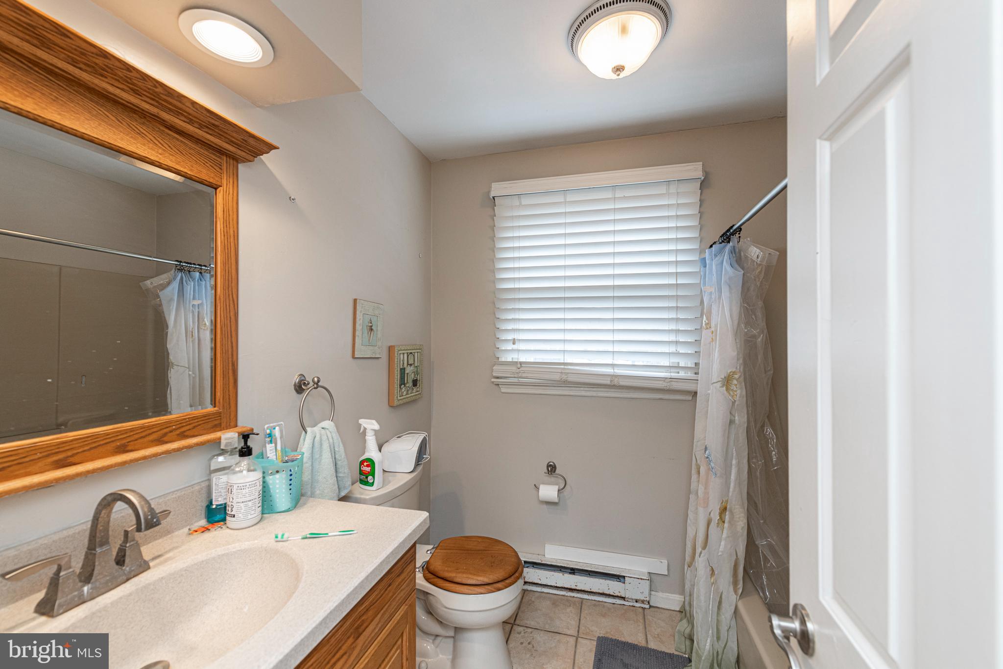 INGLESIDE VILLAGE - Residential