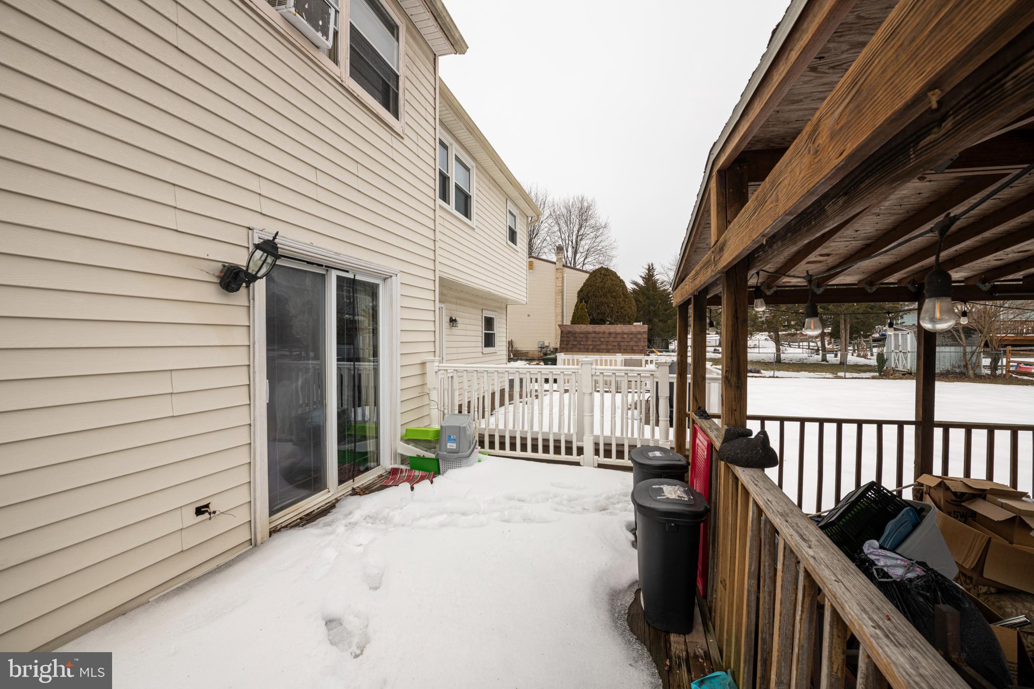 INGLESIDE VILLAGE - Residential