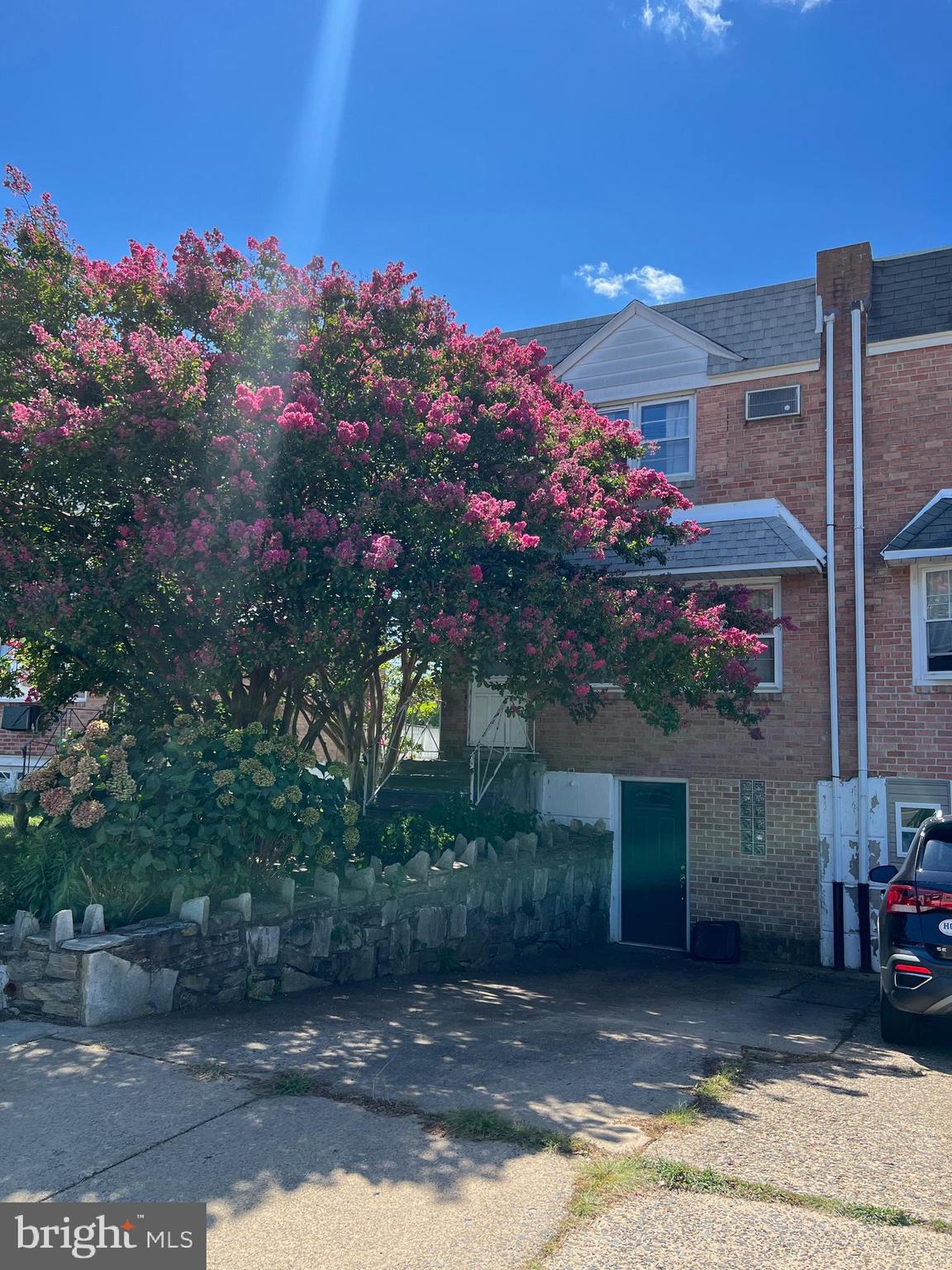 MILLBROOK - Residential