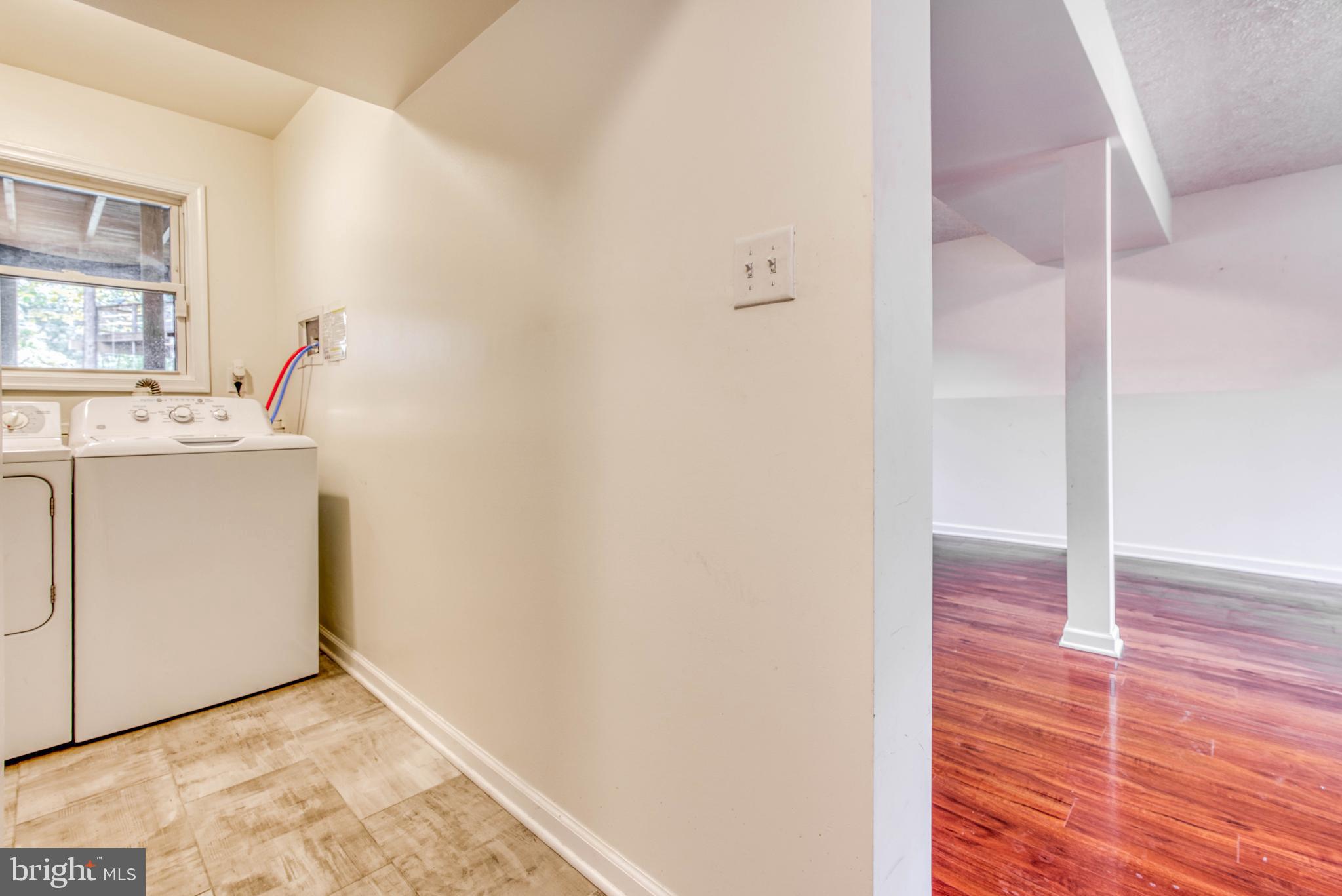 PERRY HALL - Residential