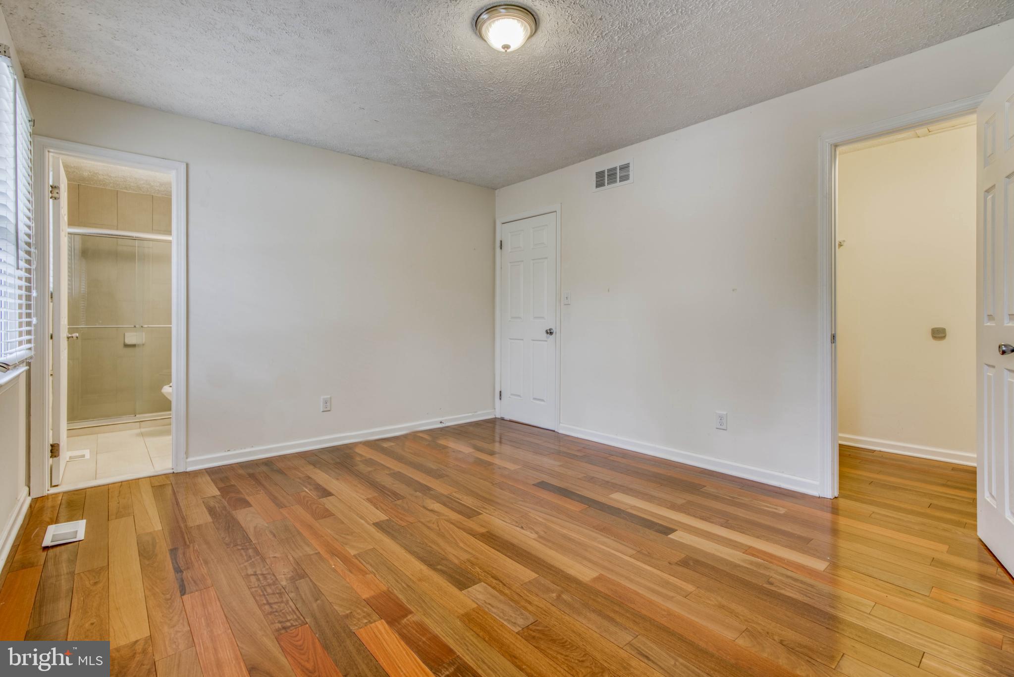 PERRY HALL - Residential