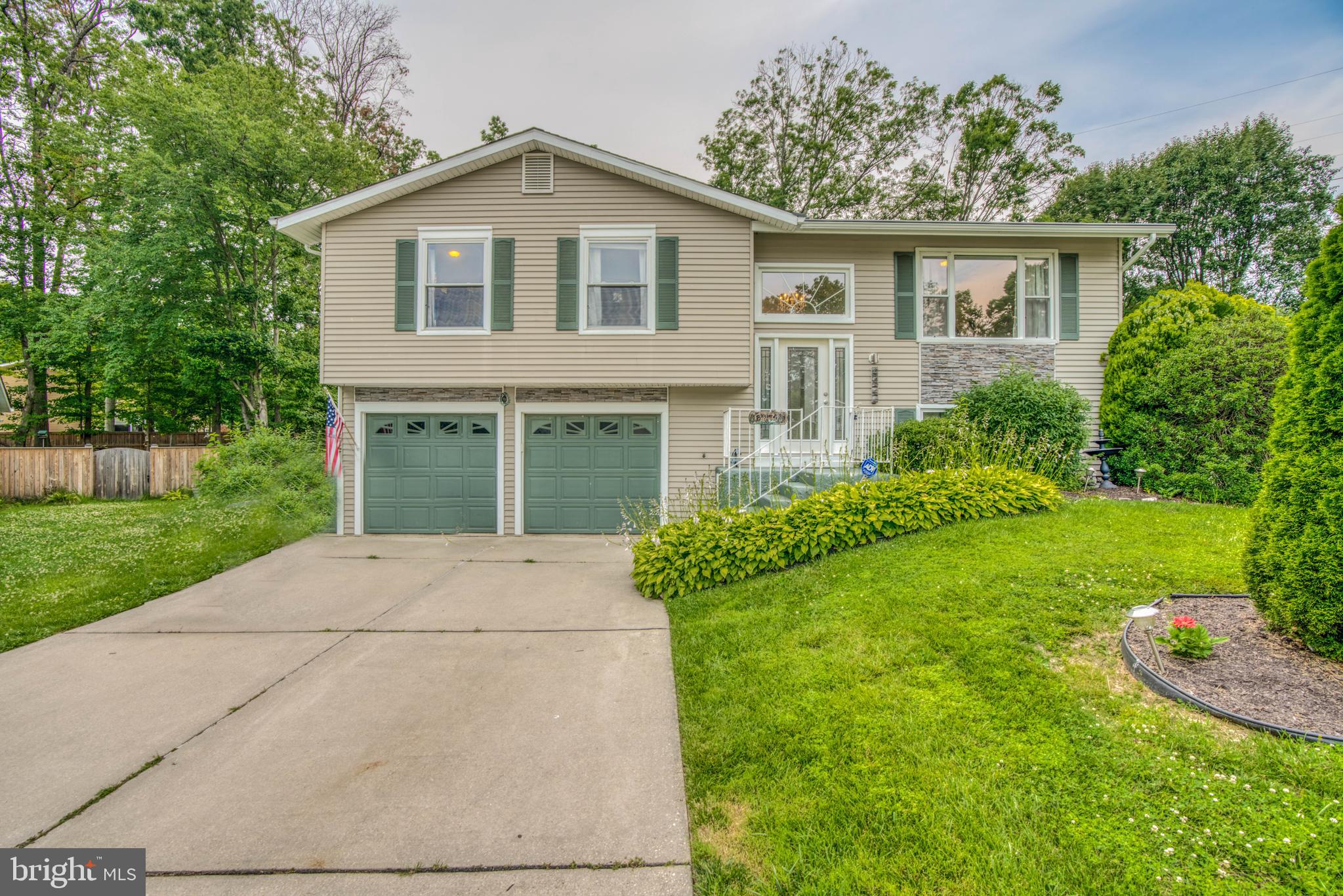 PERRY HALL - Residential