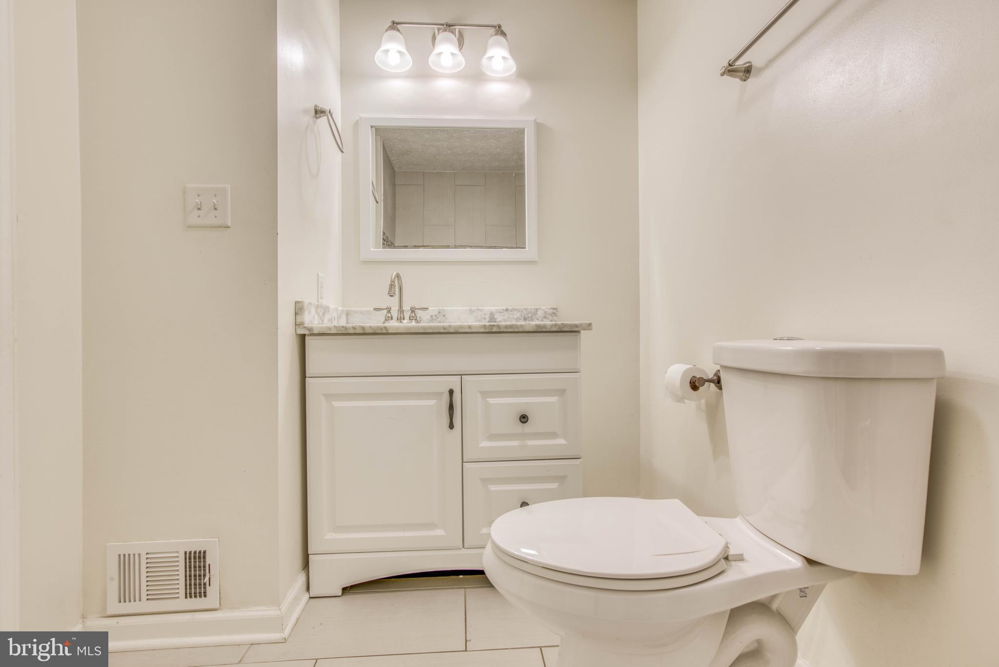 PERRY HALL - Residential