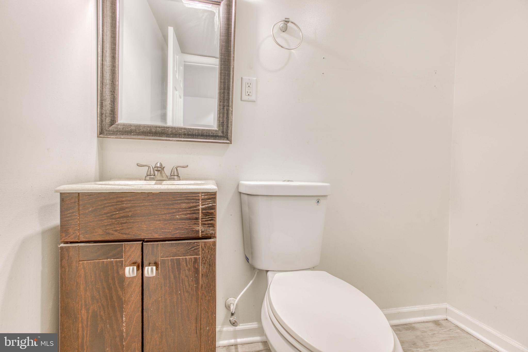 PERRY HALL - Residential