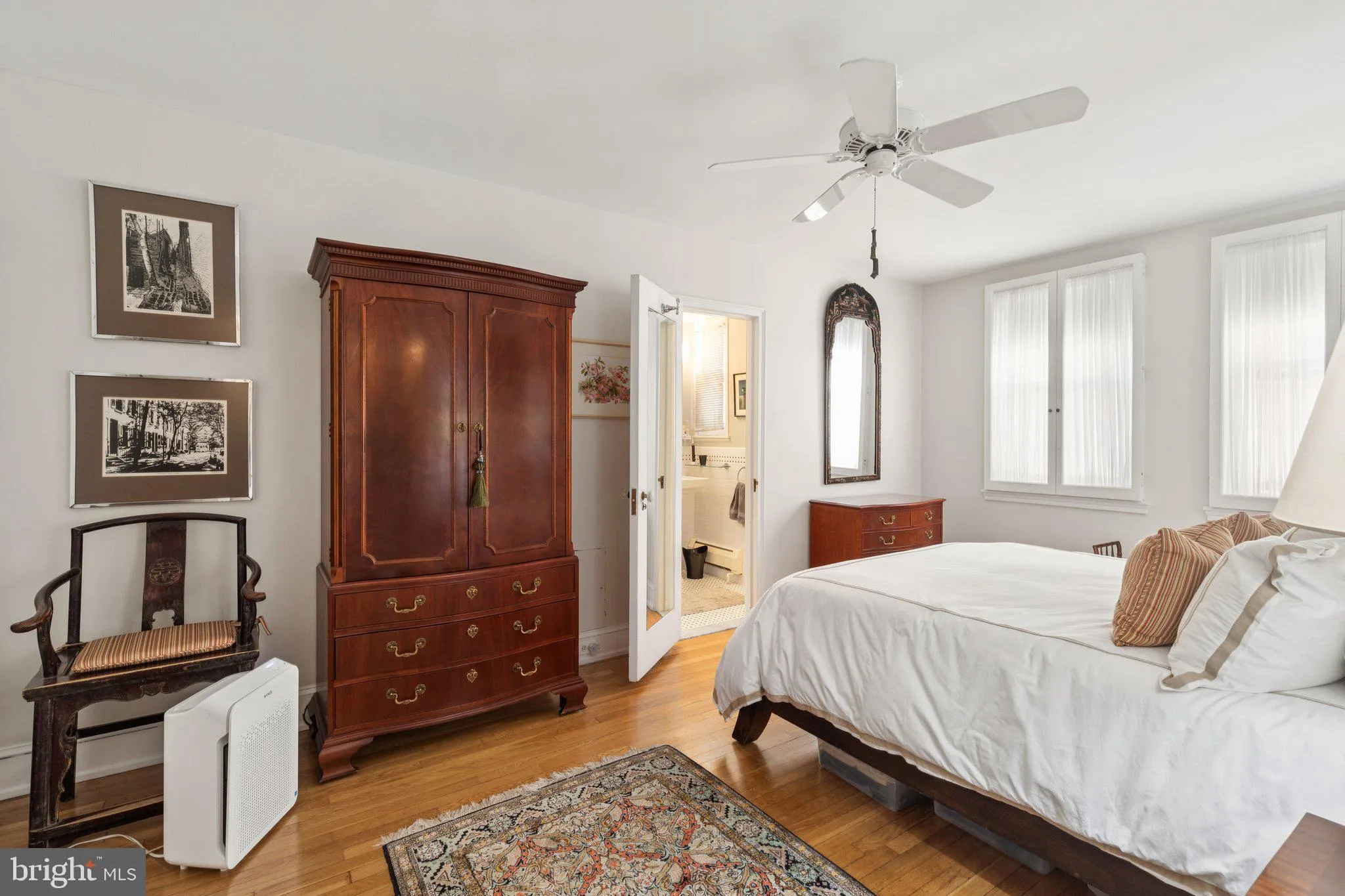 Philadelphia, Pennsylvania 19103, United States, 2 Bedrooms Bedrooms, ,2 BathroomsBathrooms,Residential,Active,250705