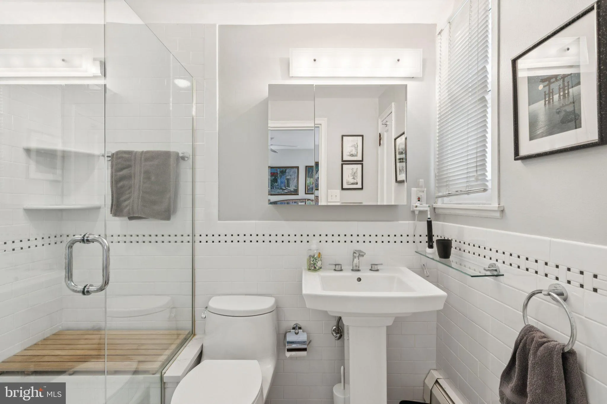 Philadelphia, Pennsylvania 19103, United States, 2 Bedrooms Bedrooms, ,2 BathroomsBathrooms,Residential,Active,250705